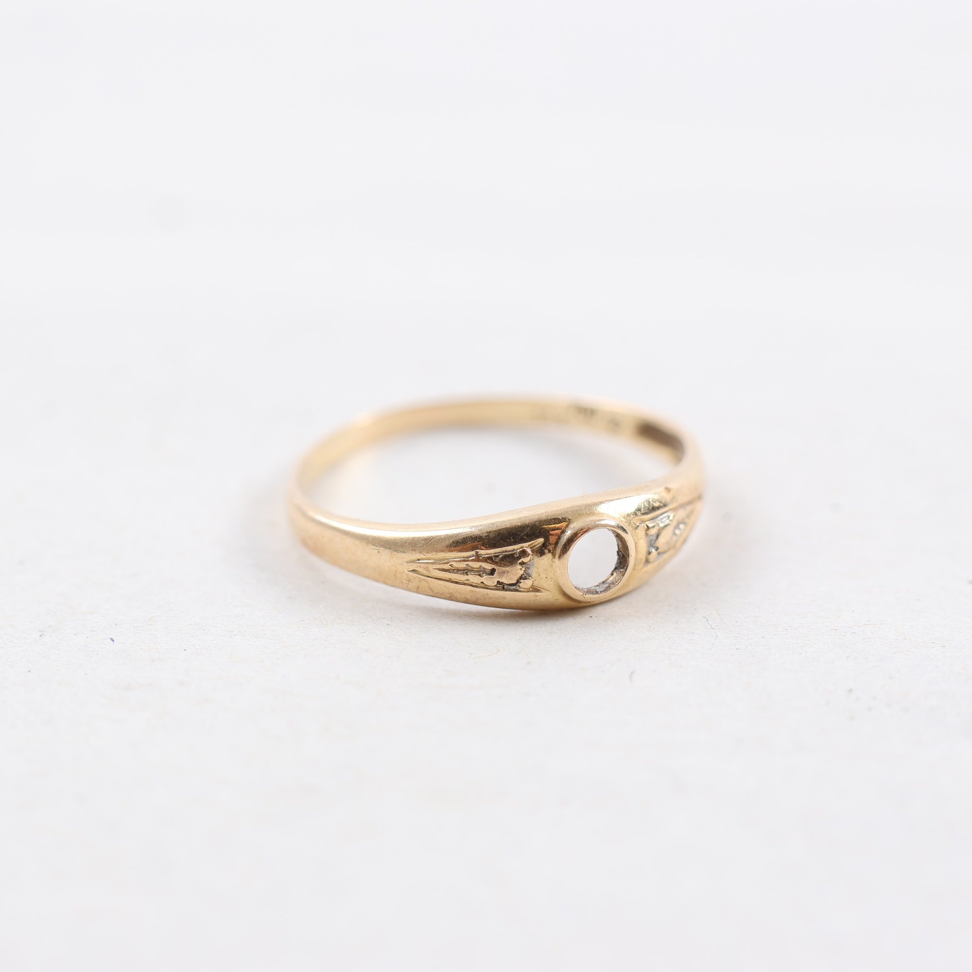 Ring, skrotguld, 18k, vikt: 1.2g