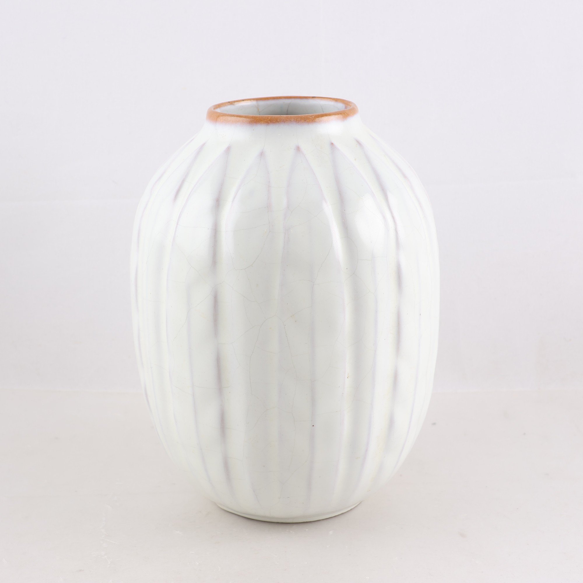 Vas, stengods, ”Lancett”, Anna-Lisa Thomson, Upsala Ekeby. Samfraktas ej.