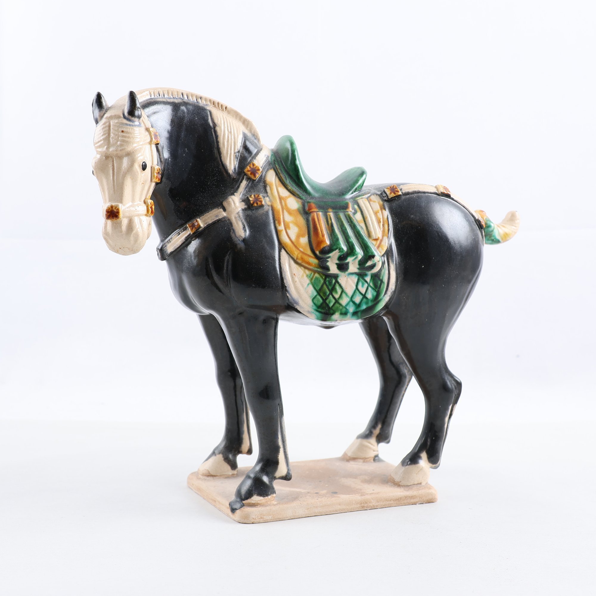 Figurin, Tang Sancai-häst, keramik, Kina, 1900-tal. Samfraktas ej.