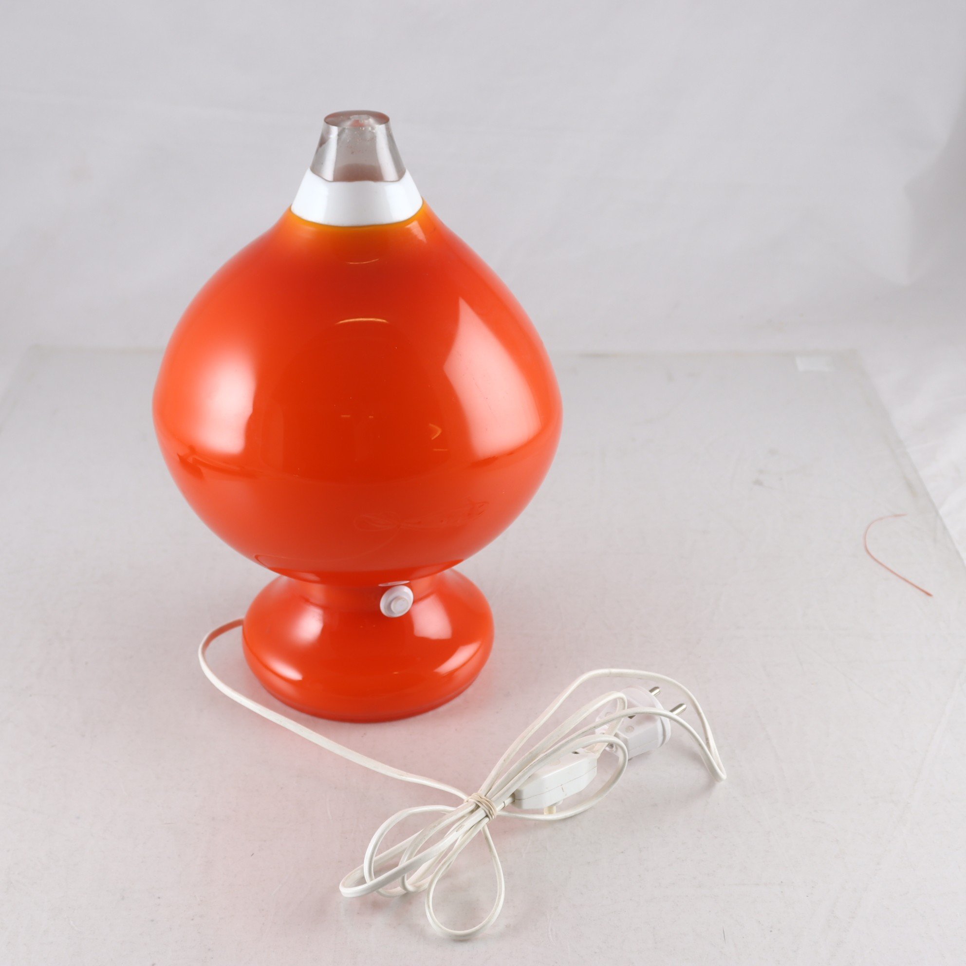 Bordslampa, Glas. Samfraktas ej.