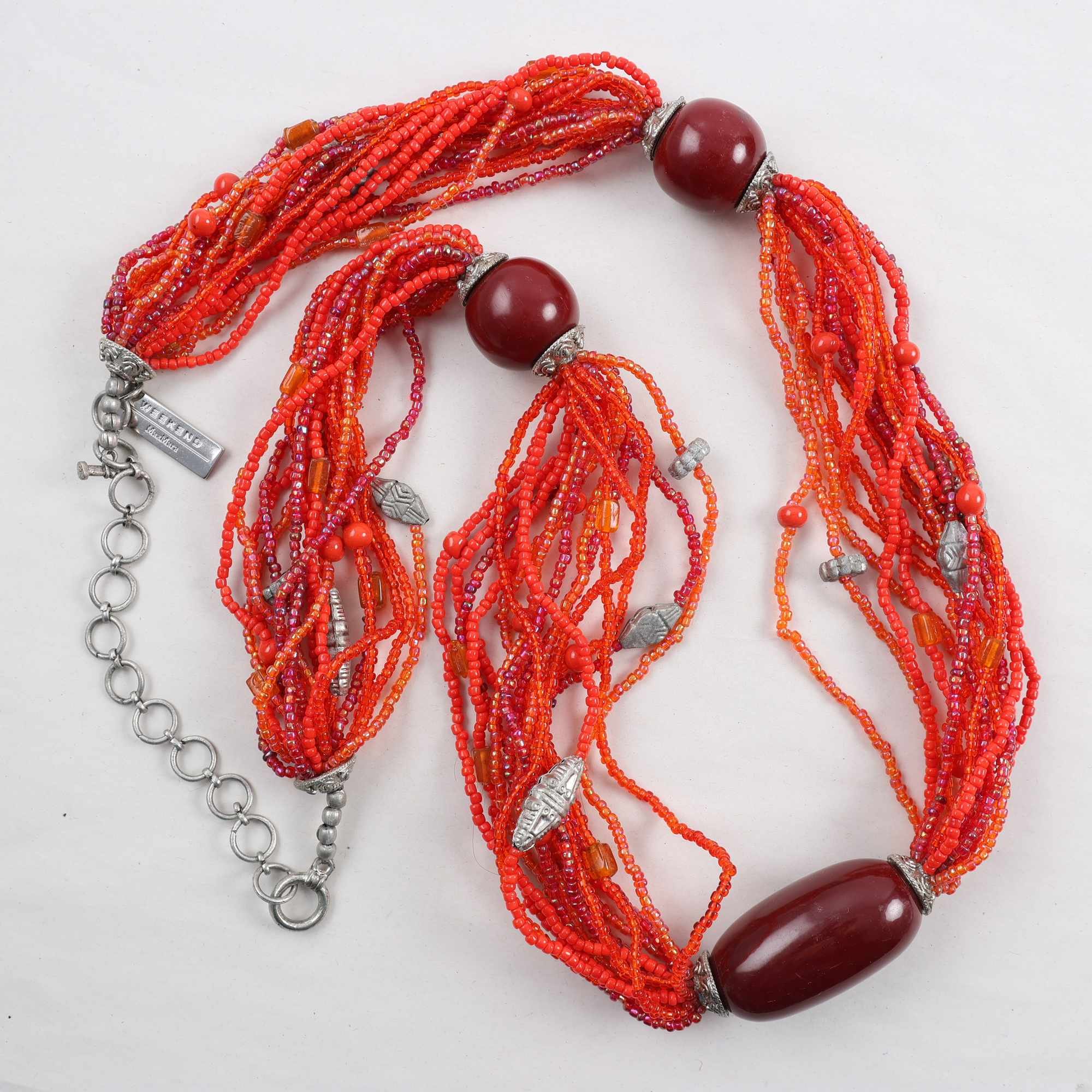 Halsband, Max Mara, ”Weekend”.