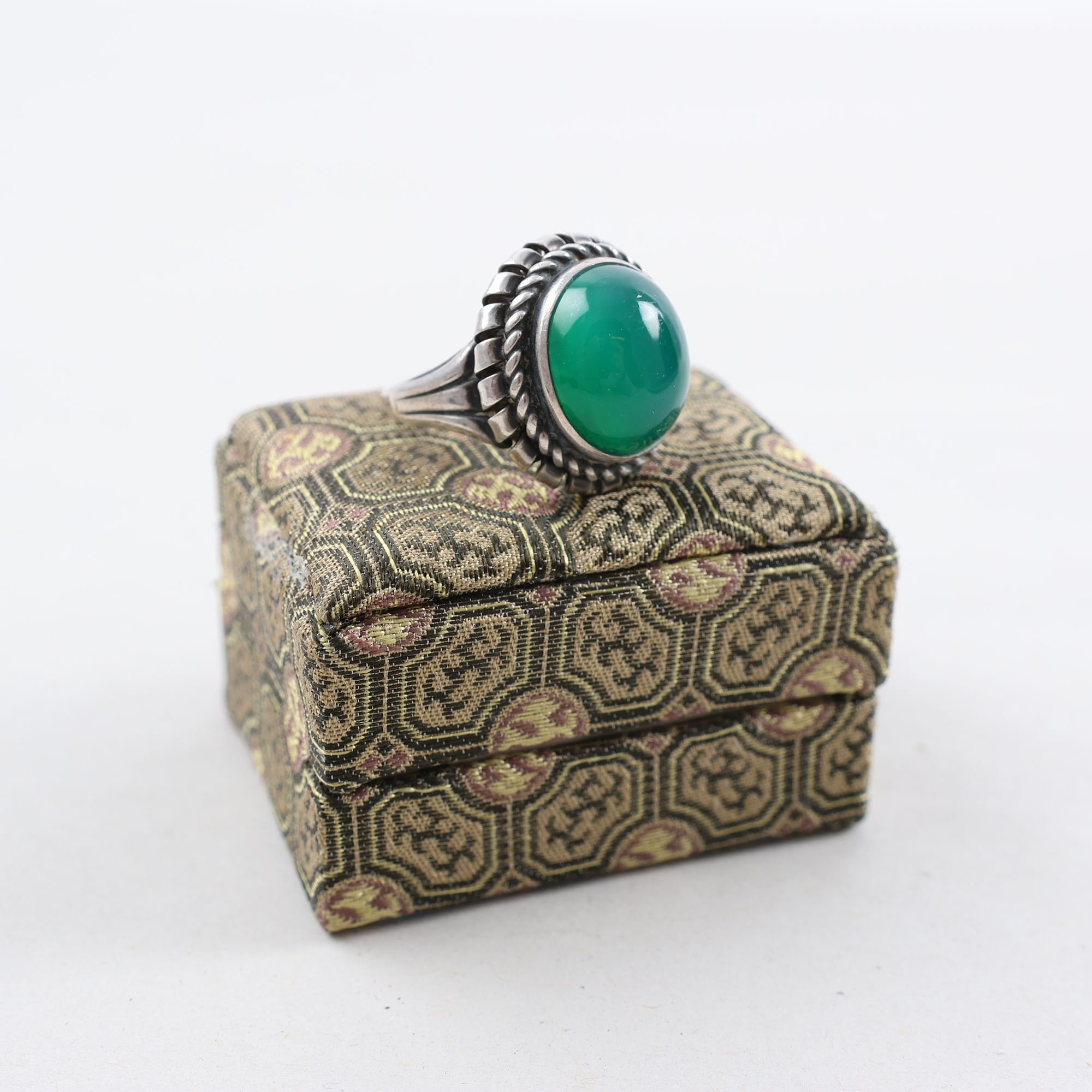 Ring, silver, slipad grön sten, vintage, brv: 7.9g