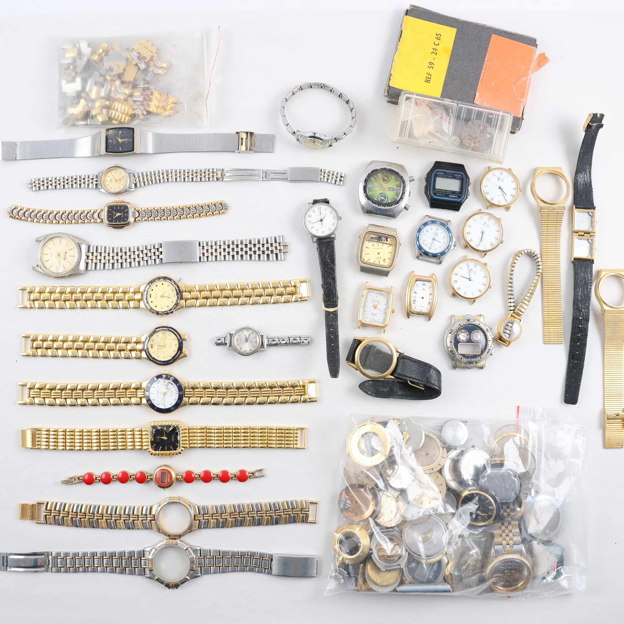 Parti renoveringsmaterial & reservdelar, dam- och herrur. Samfraktas ej.