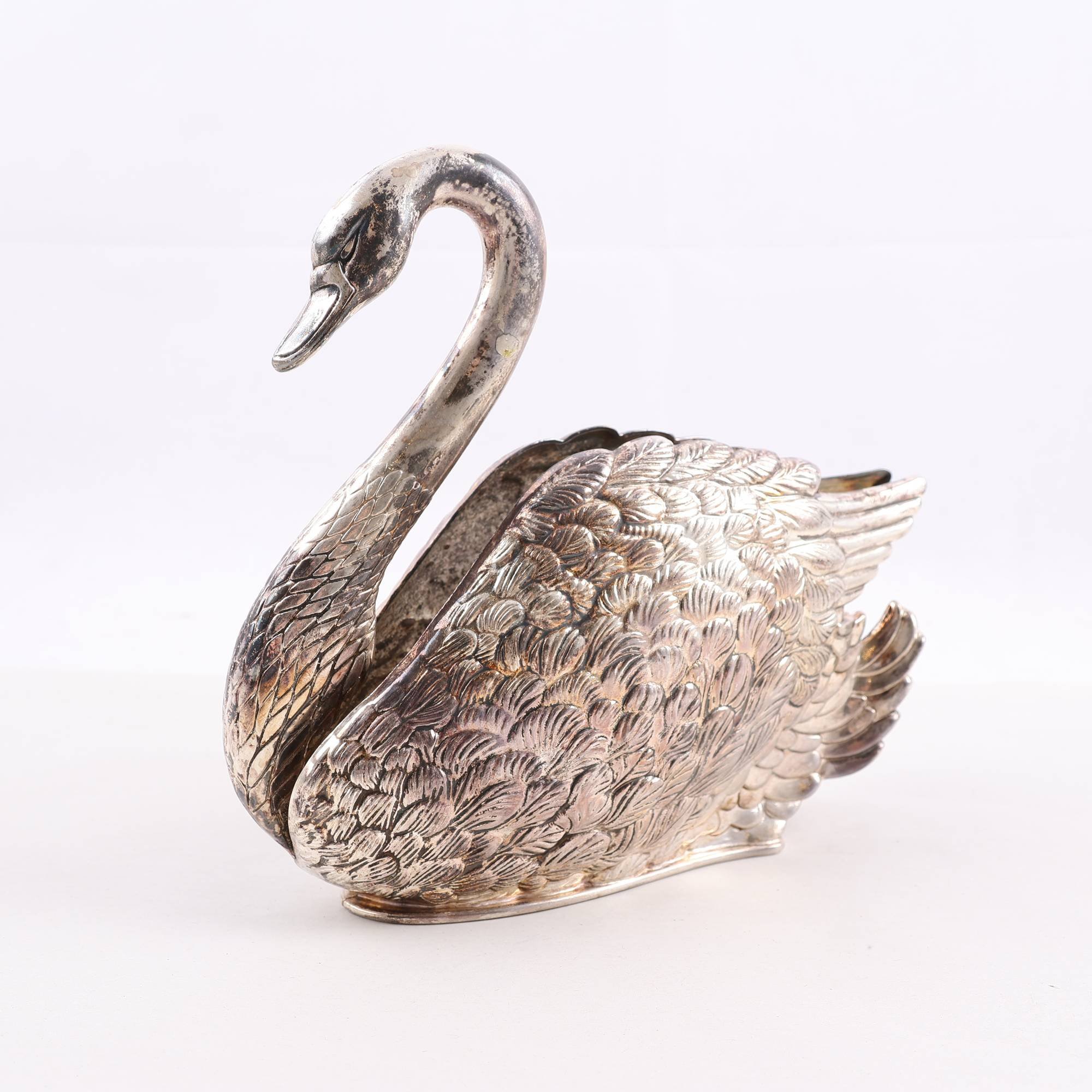 Servetthållare, vit metall, 1900-talets andra hälft