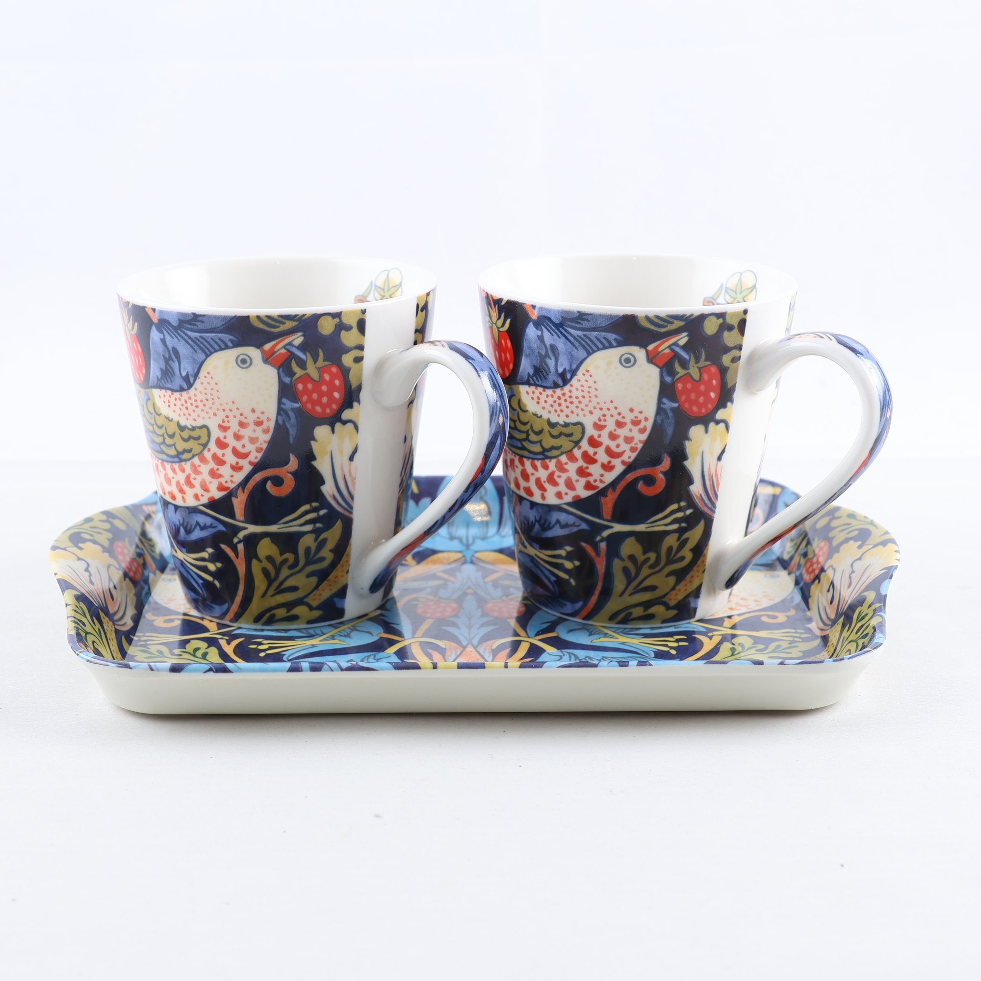 Muggar på bricka, Pimpernel, ”Strawberry Thief”, William Morris.