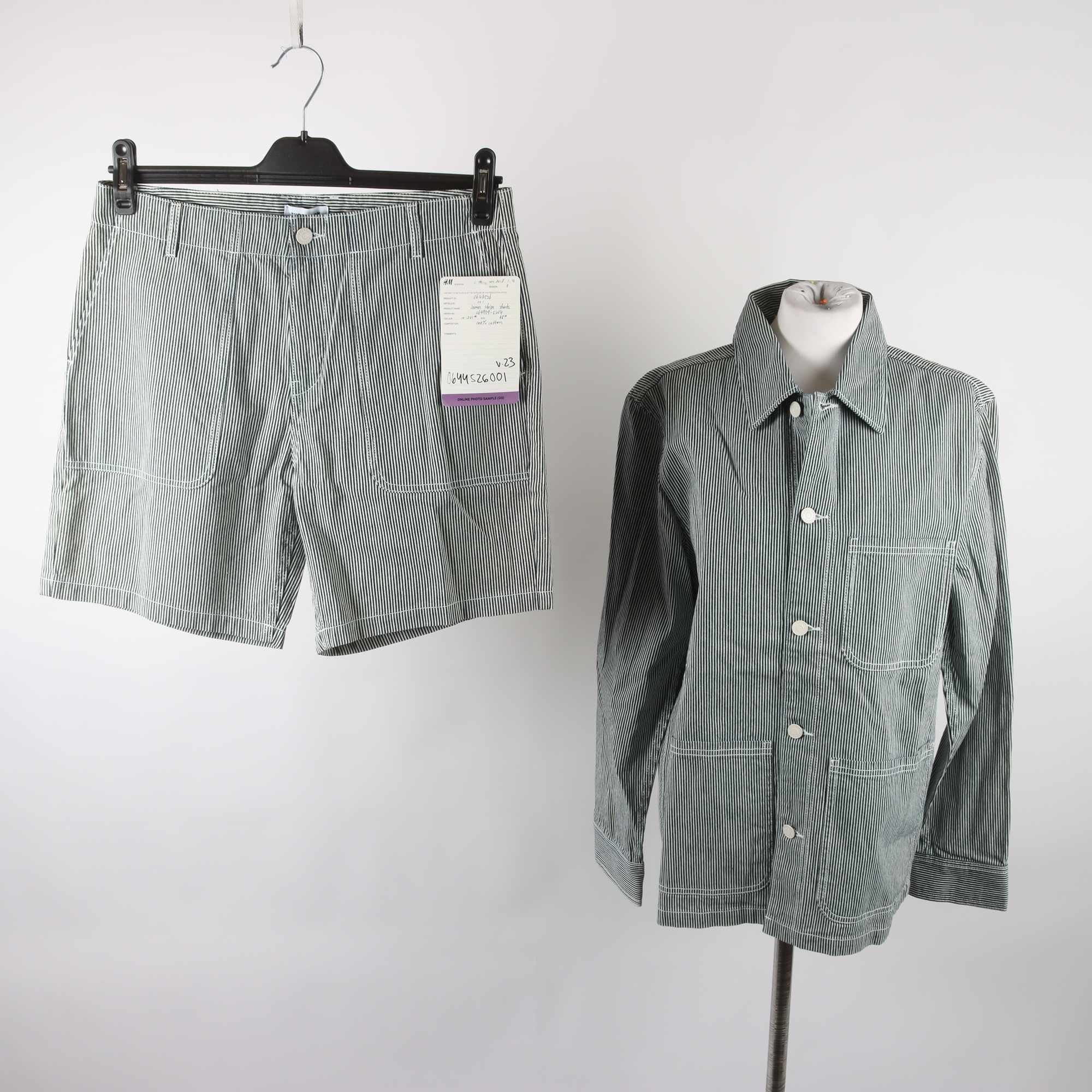 Skjortjacka och shorts, Weekday, randig, vit, blå, stl. S.