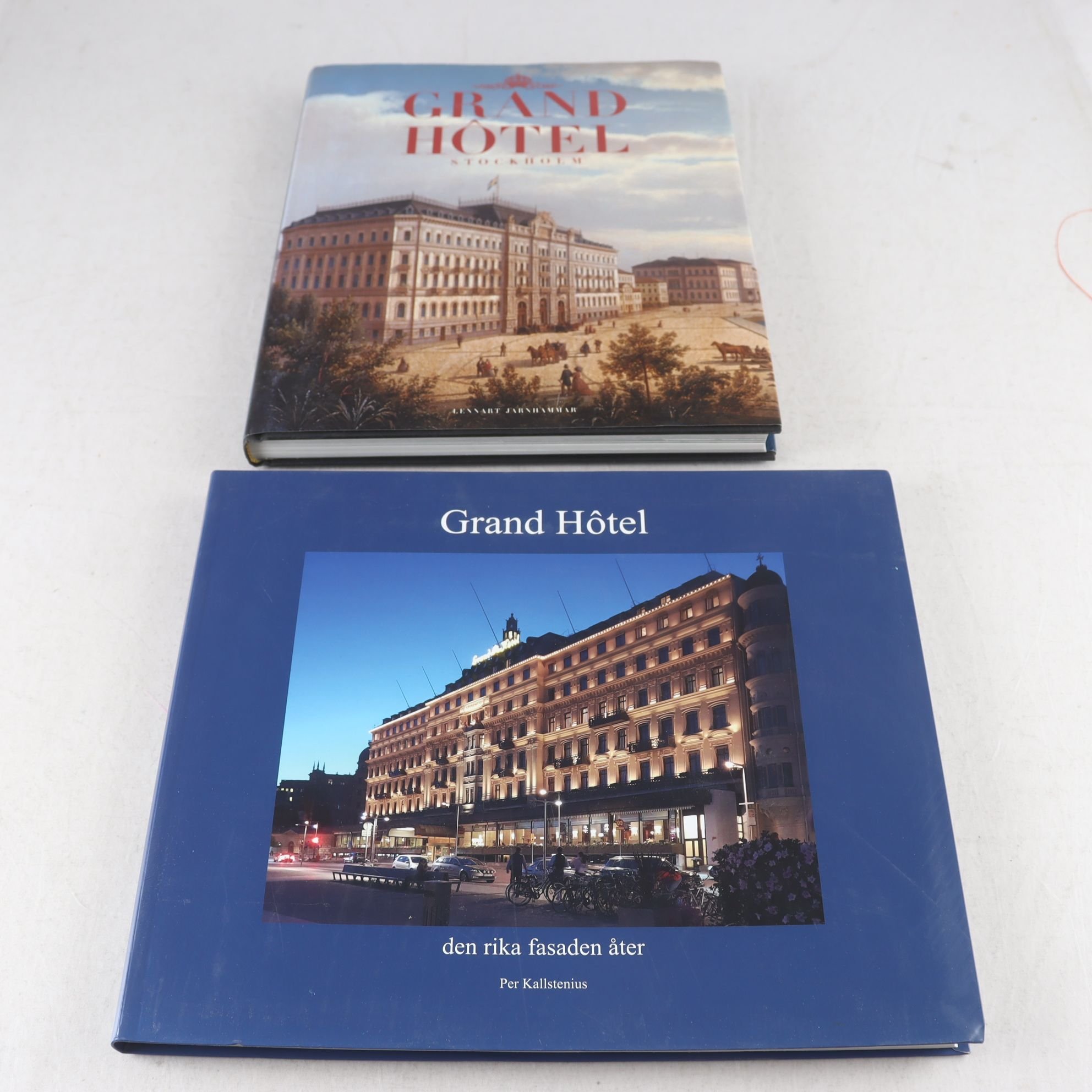 Grand Hotel, bokpaket med 2 volymer