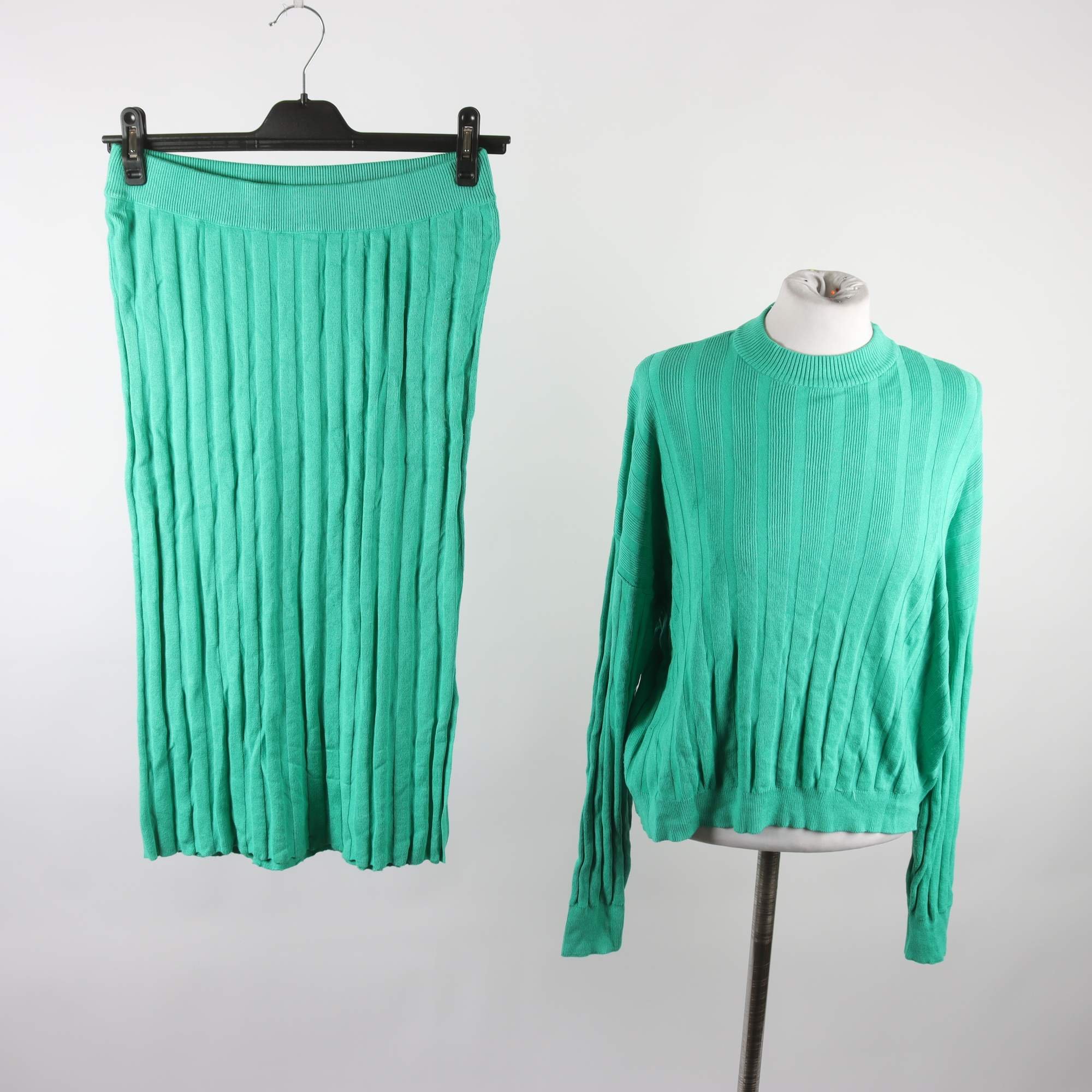 Kjol och tröja, Pernilla Wahlgren, grön, stl. XS/S.