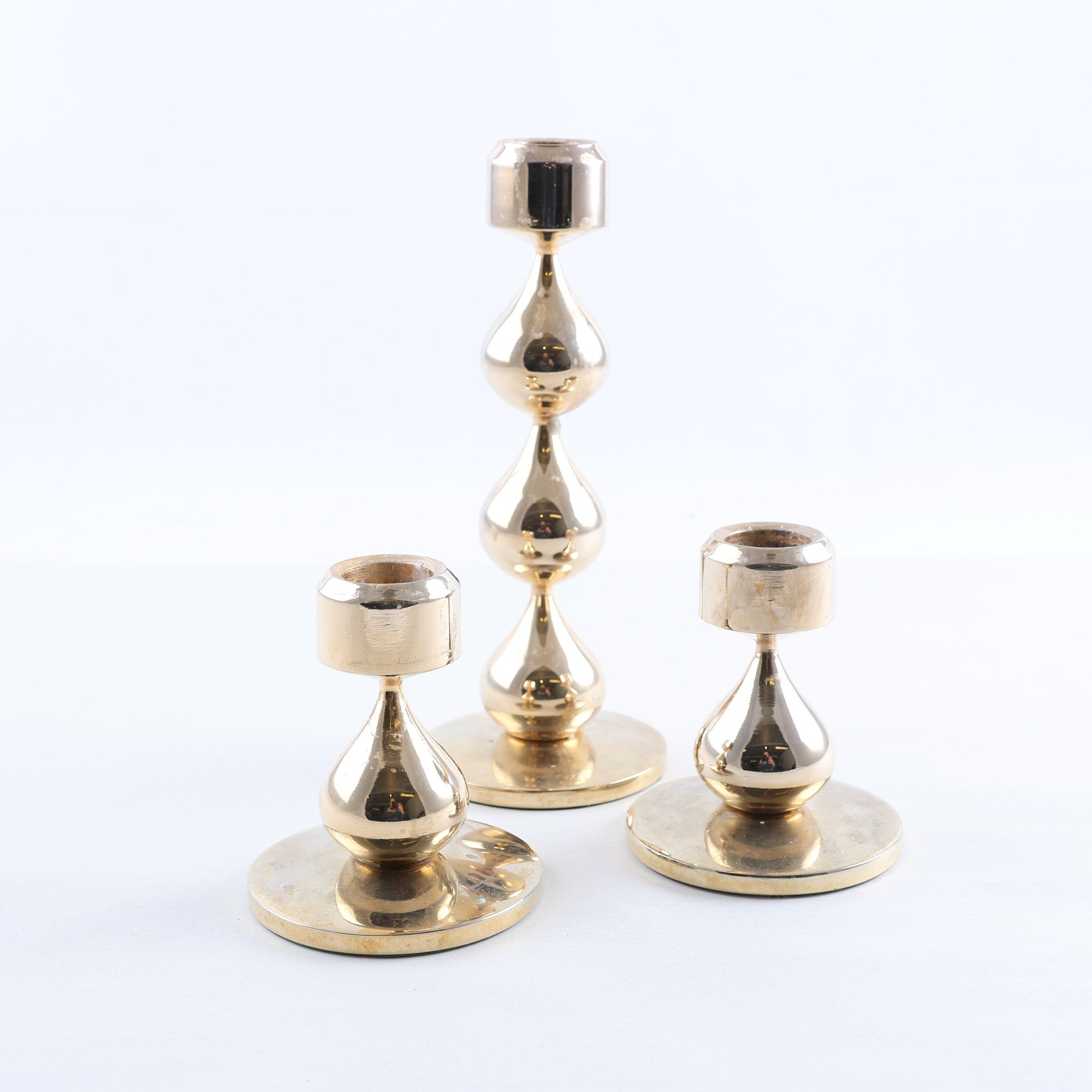 Ljusstakar, Asmussen, Danmark, ”Dropp/Hamlet”, guldpläterad mässing, 3 st.