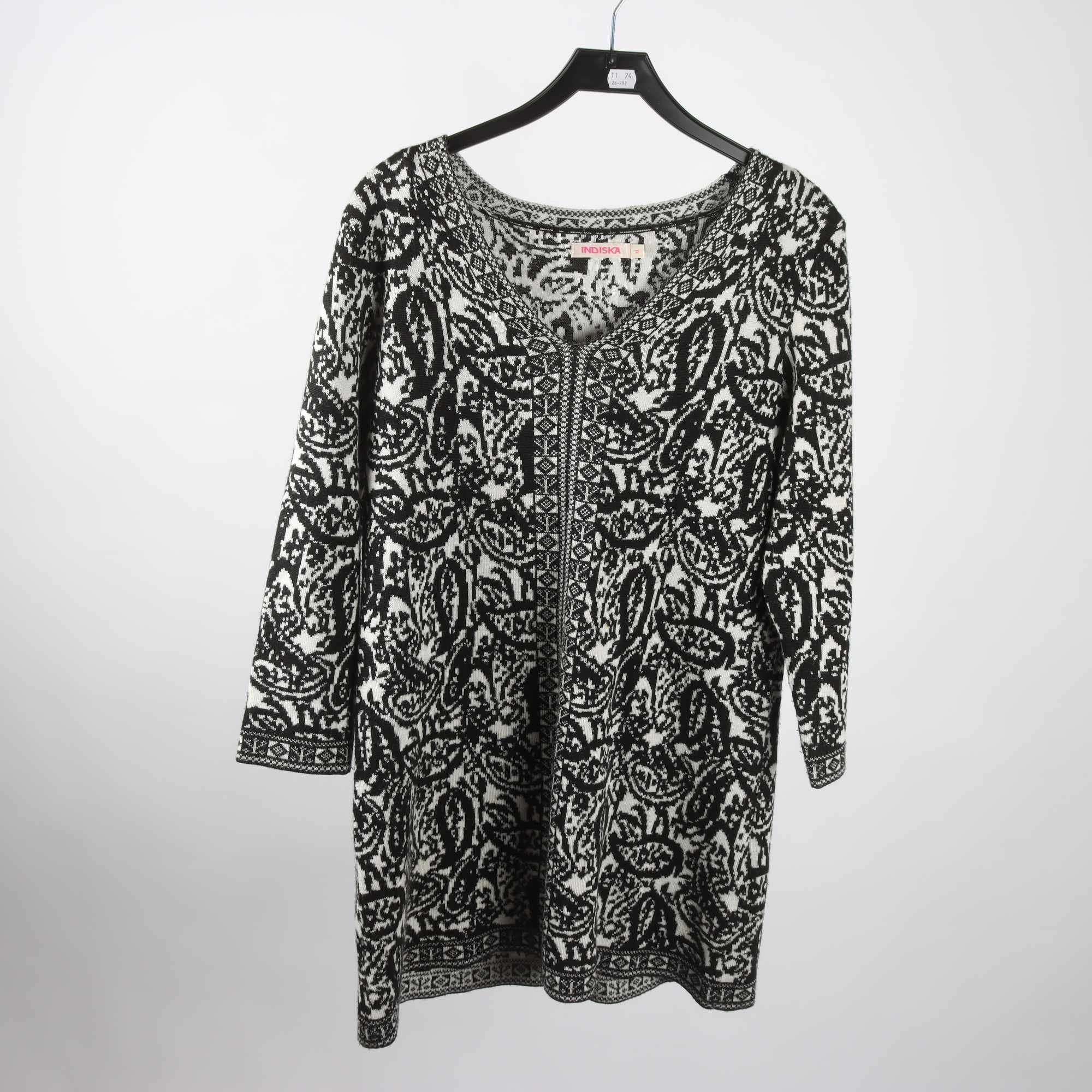 Stickad tröja, Indiska, stl. XL