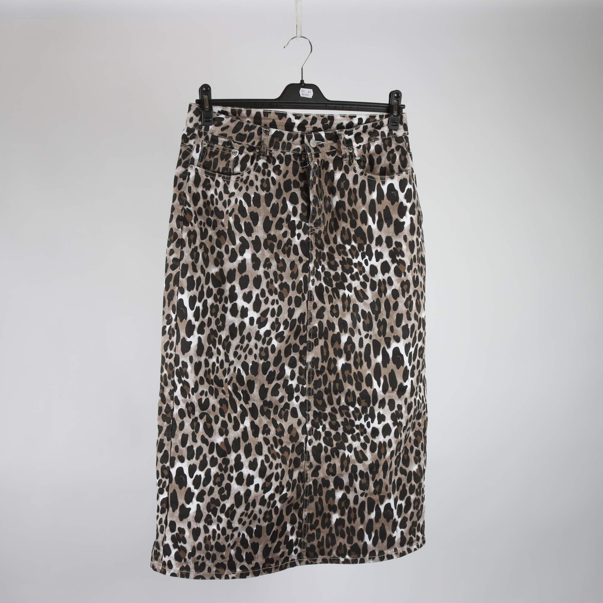 Kjol, Isolde, stl. 42