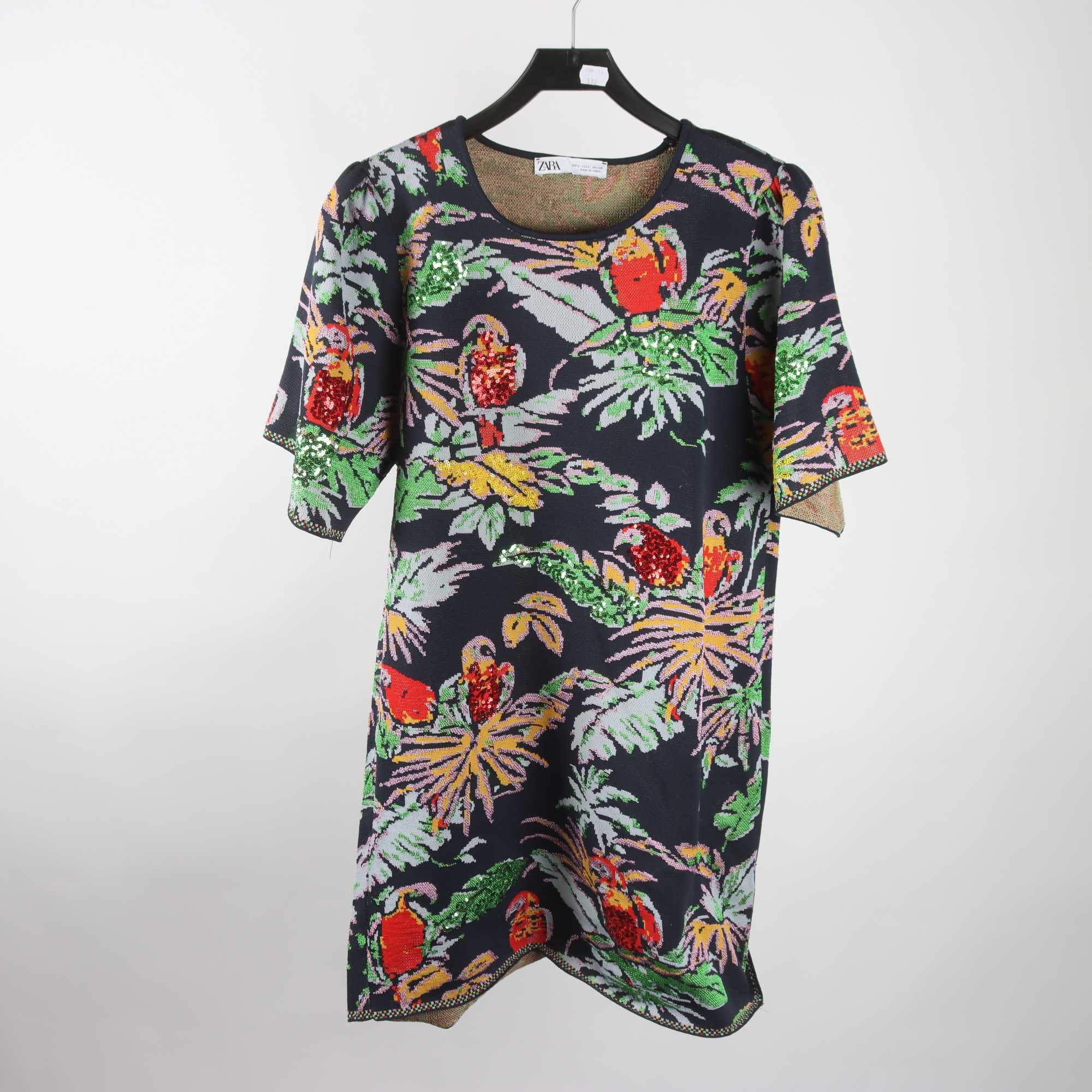 Klänning, Zara, mönstrad, stl. L