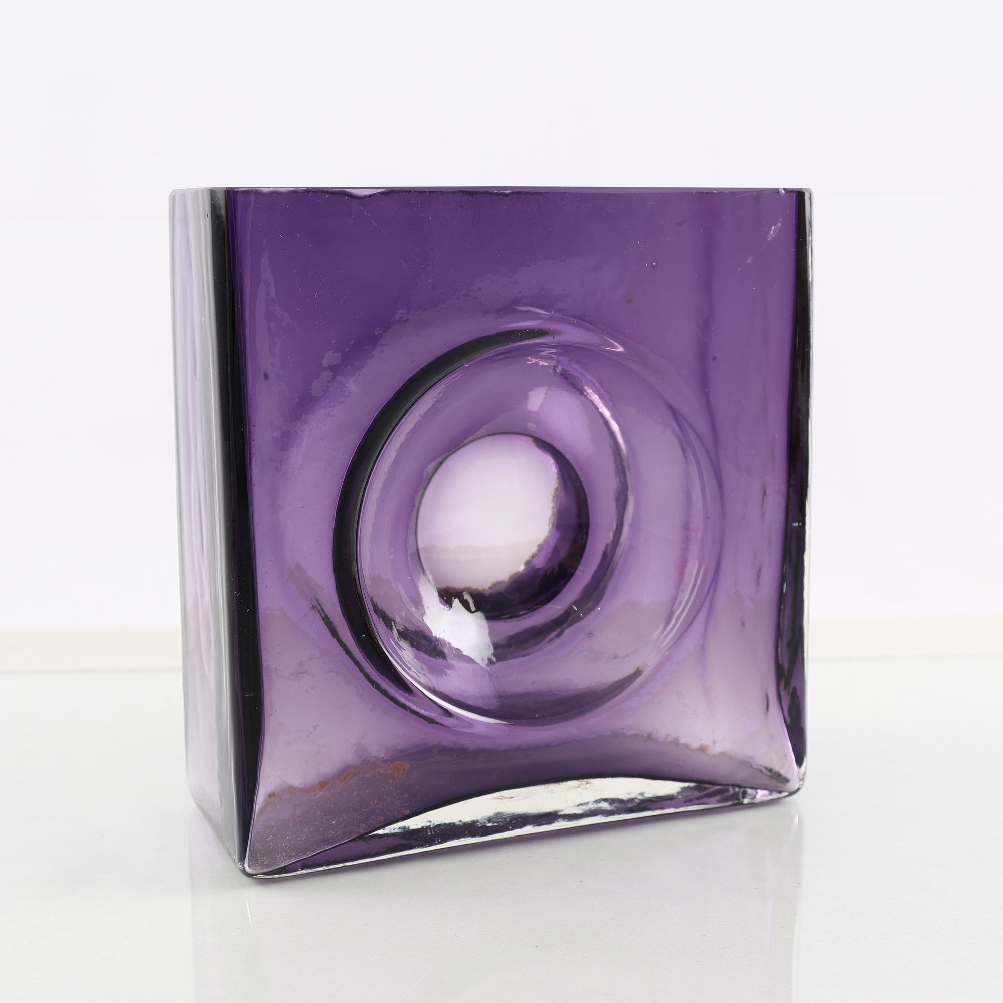 Vas, Chritian Tortu, Frankrike, 1990-tal, signerad. Samfraktas ej.