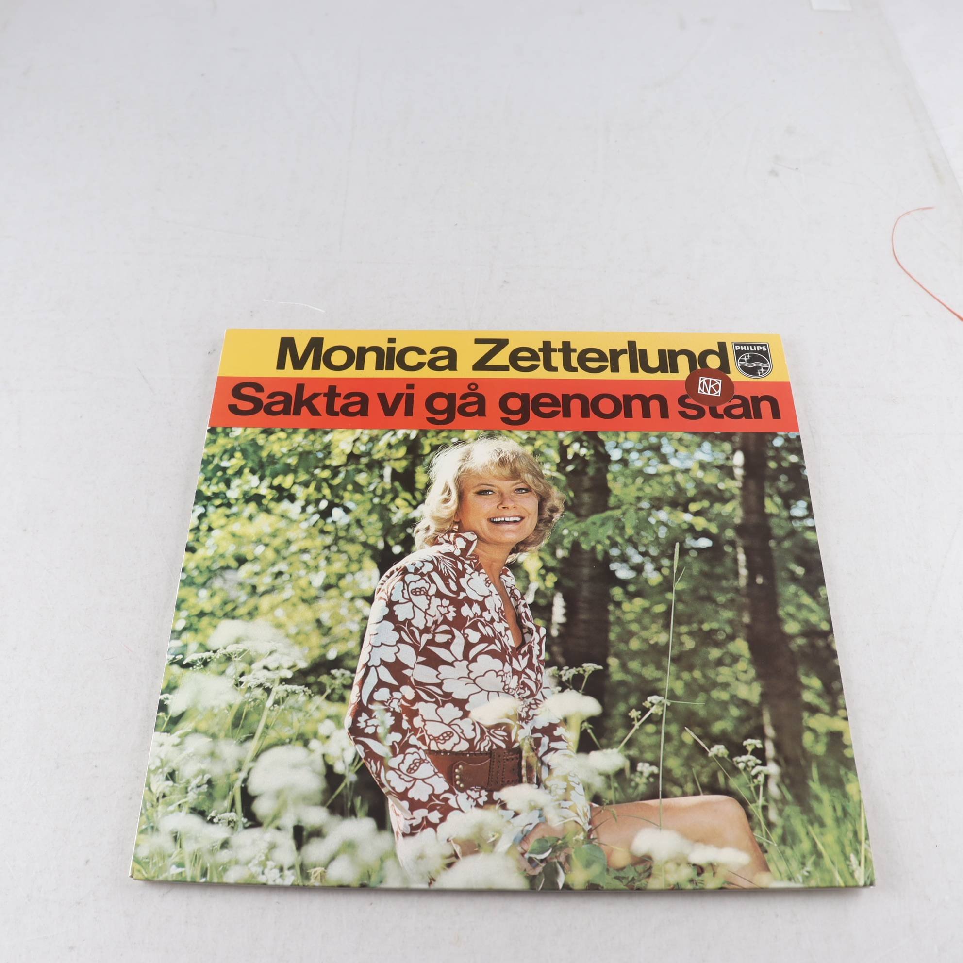 LP Monica Zetterlund, Sakta Vi Gå Genom Stan