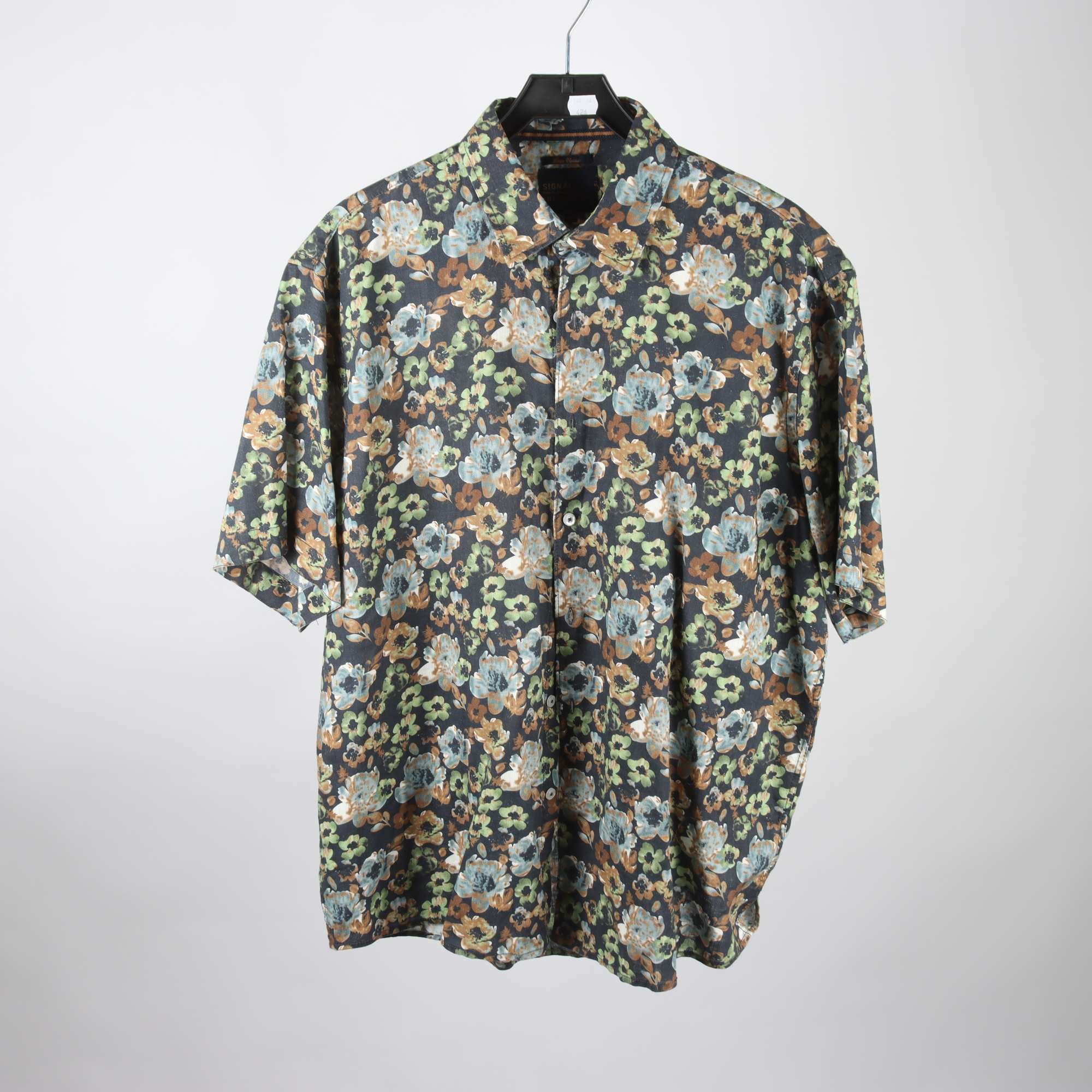 Skjorta, Signal, blommig, svart, 45% lin, stl. XL.