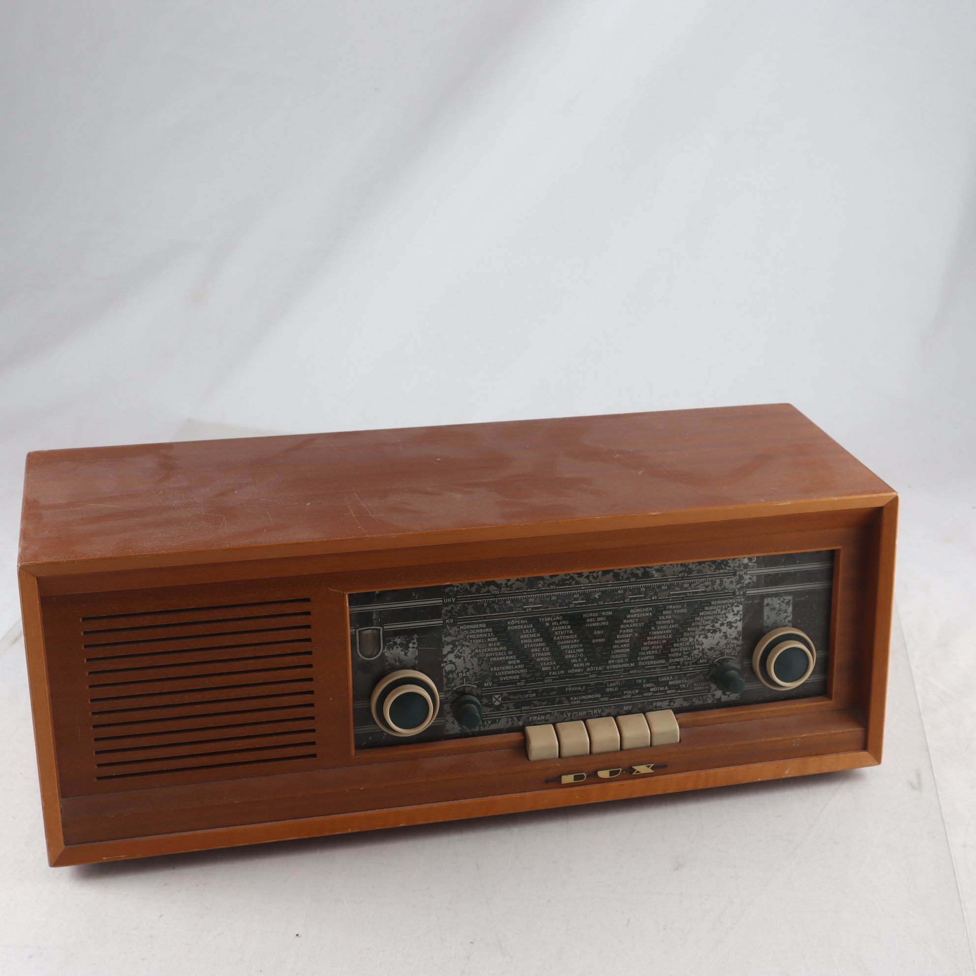 Radio, Dux V 401. Repobjekt.