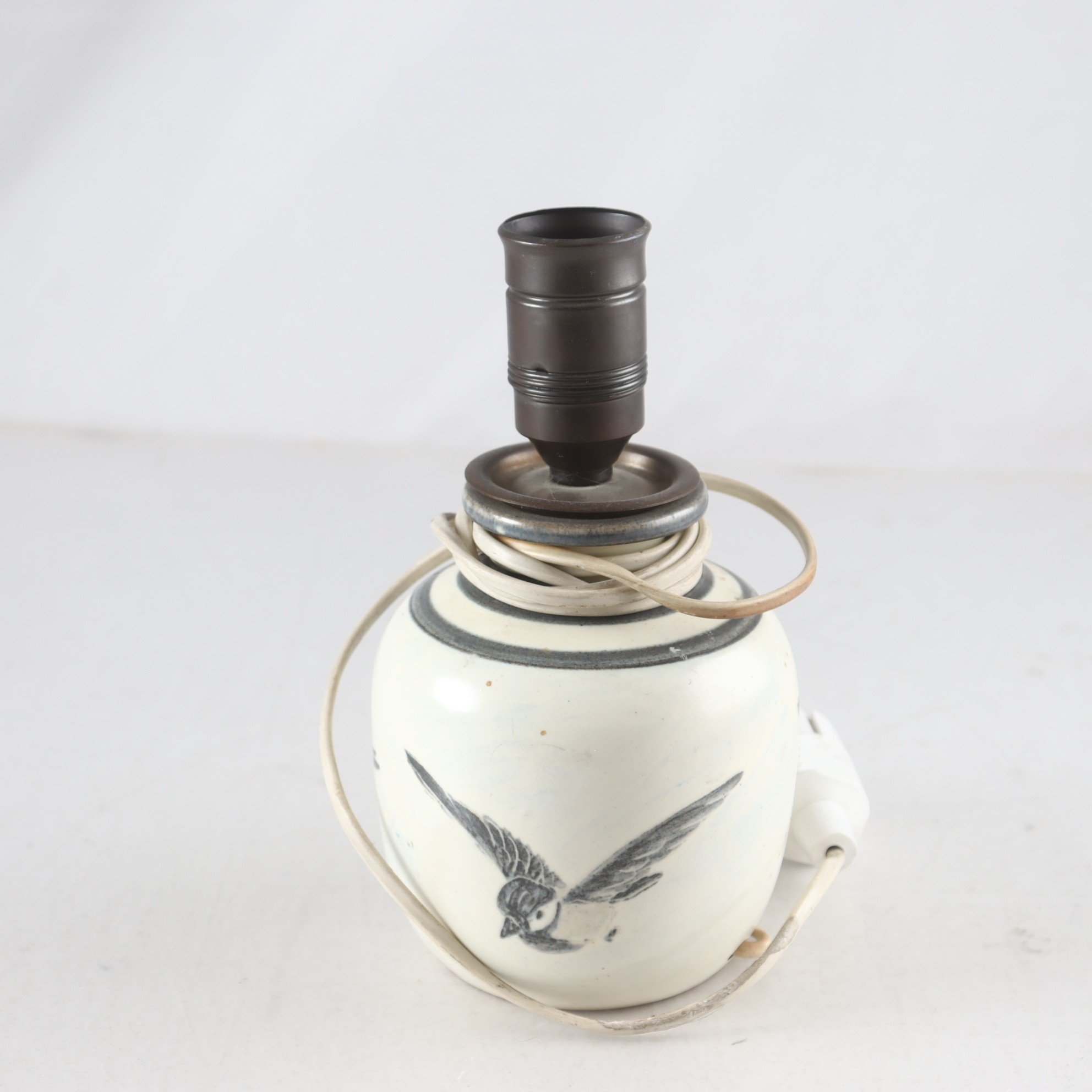 Bordslampa, bojan. Samfraktas ej.