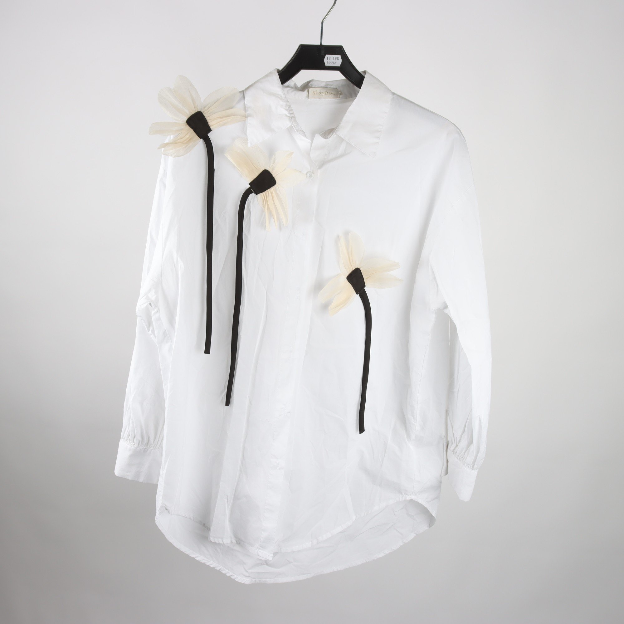 Blus, Sixty Days, stl. M