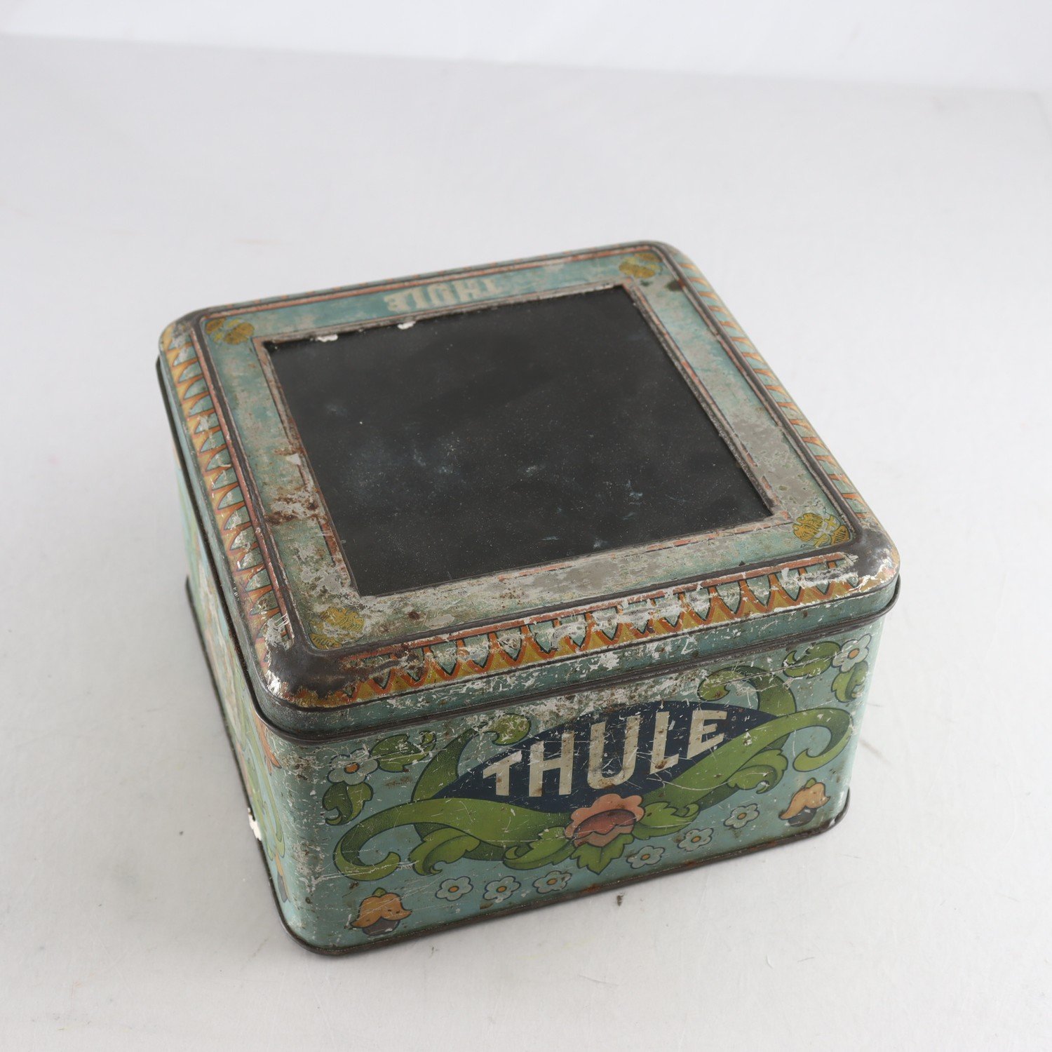 Burk, bleckplåt, glaslock, Thule. Samfraktas ej.