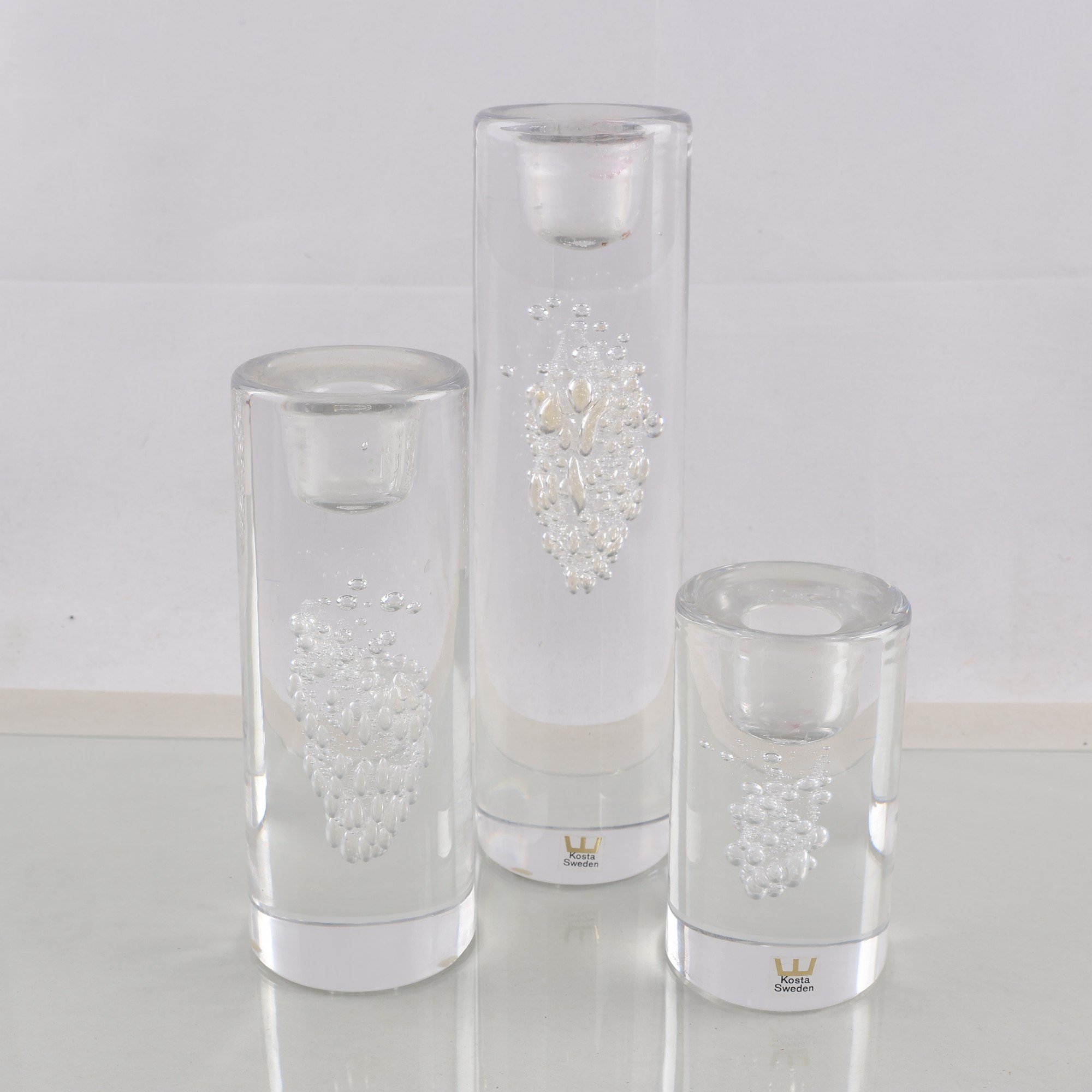 Ljusstakar, Göran Wärff, Kosta, signerade, 3 st. Samfraktas ej.