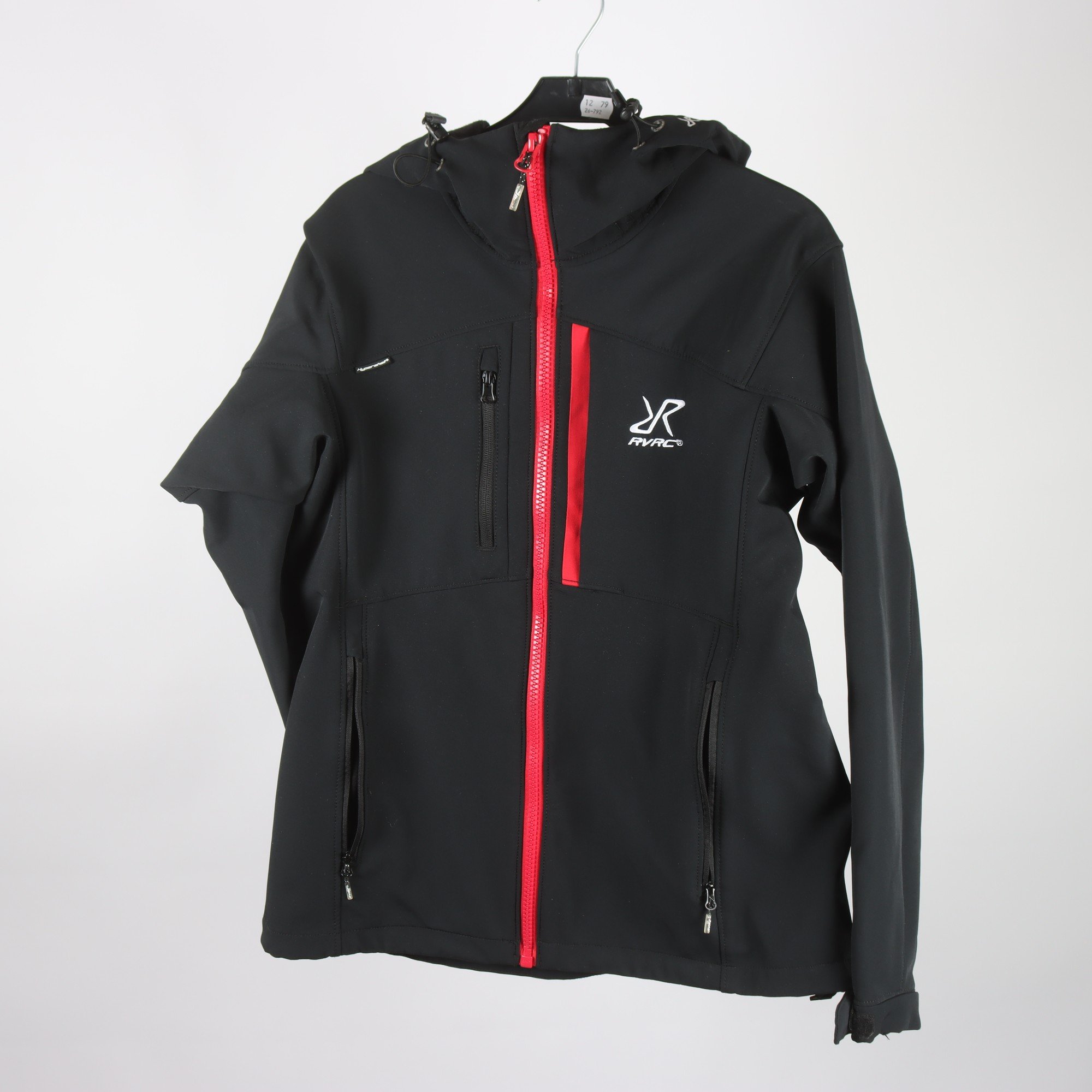 Jacka, Revolution Race, stl. M