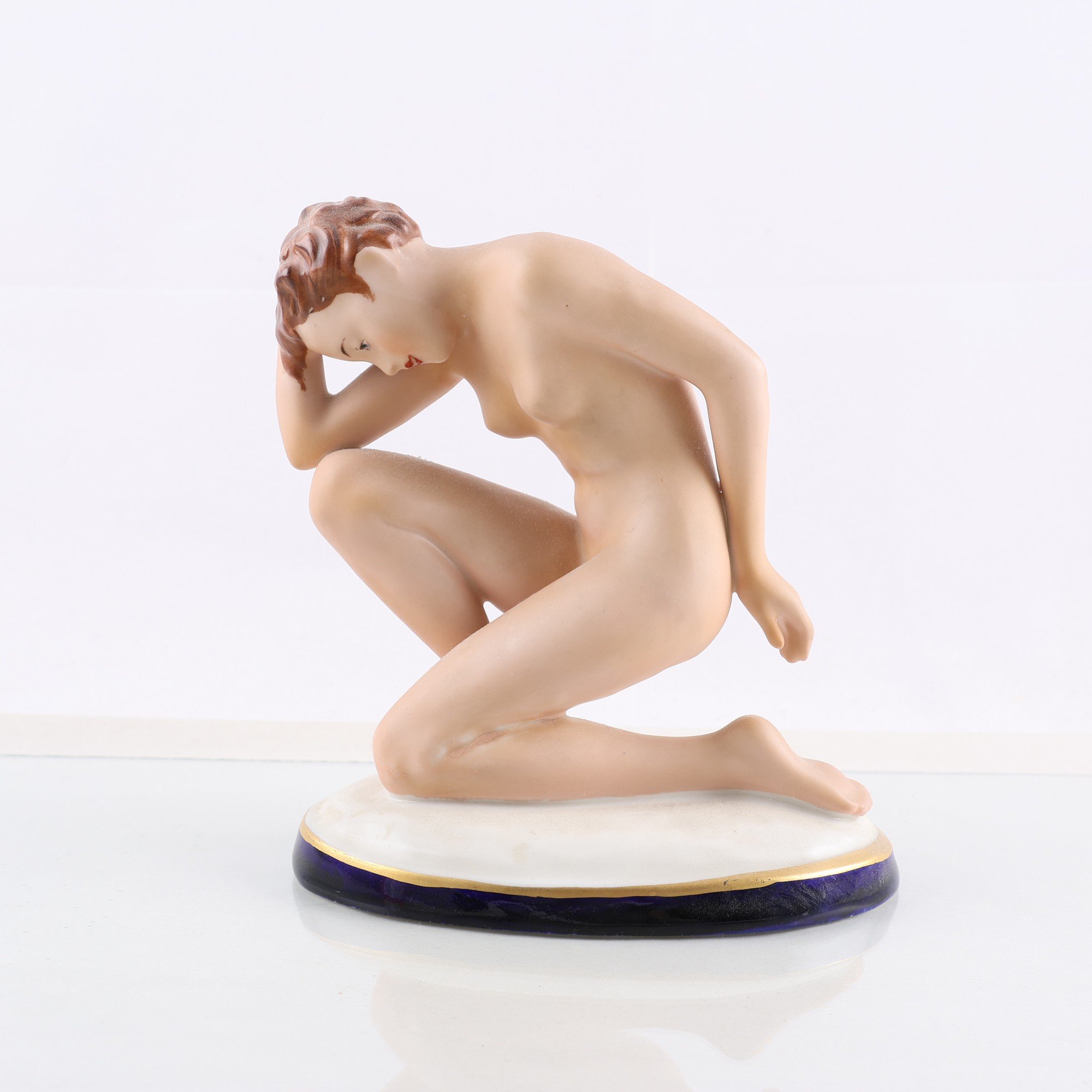 Figurin, Royal Dux, Böhmen, Art Deco, 1930-tal. Samfraktas ej.