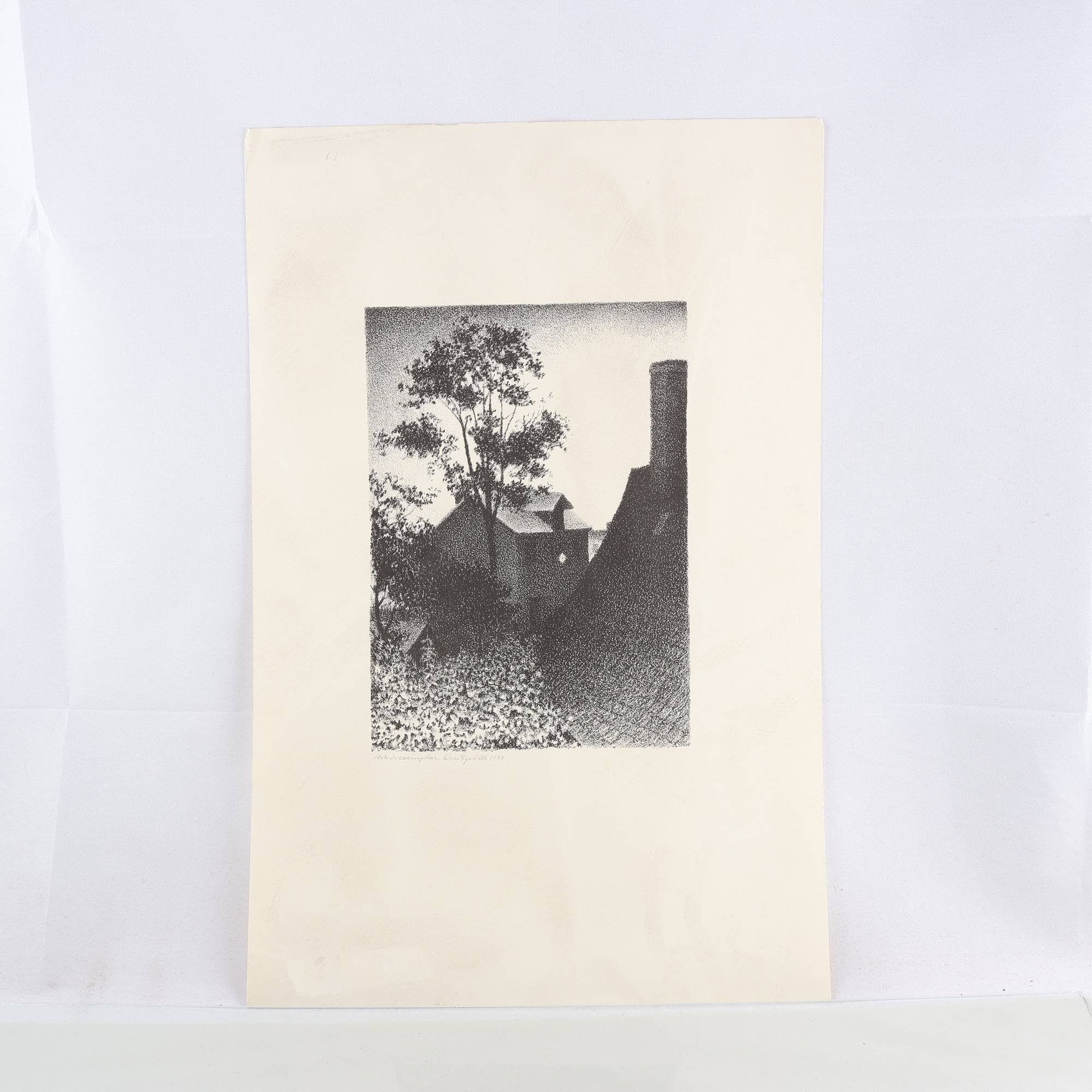 Litografi, oramad, arkivexemplar, oläslig signatur, 1977. Samfraktas ej.