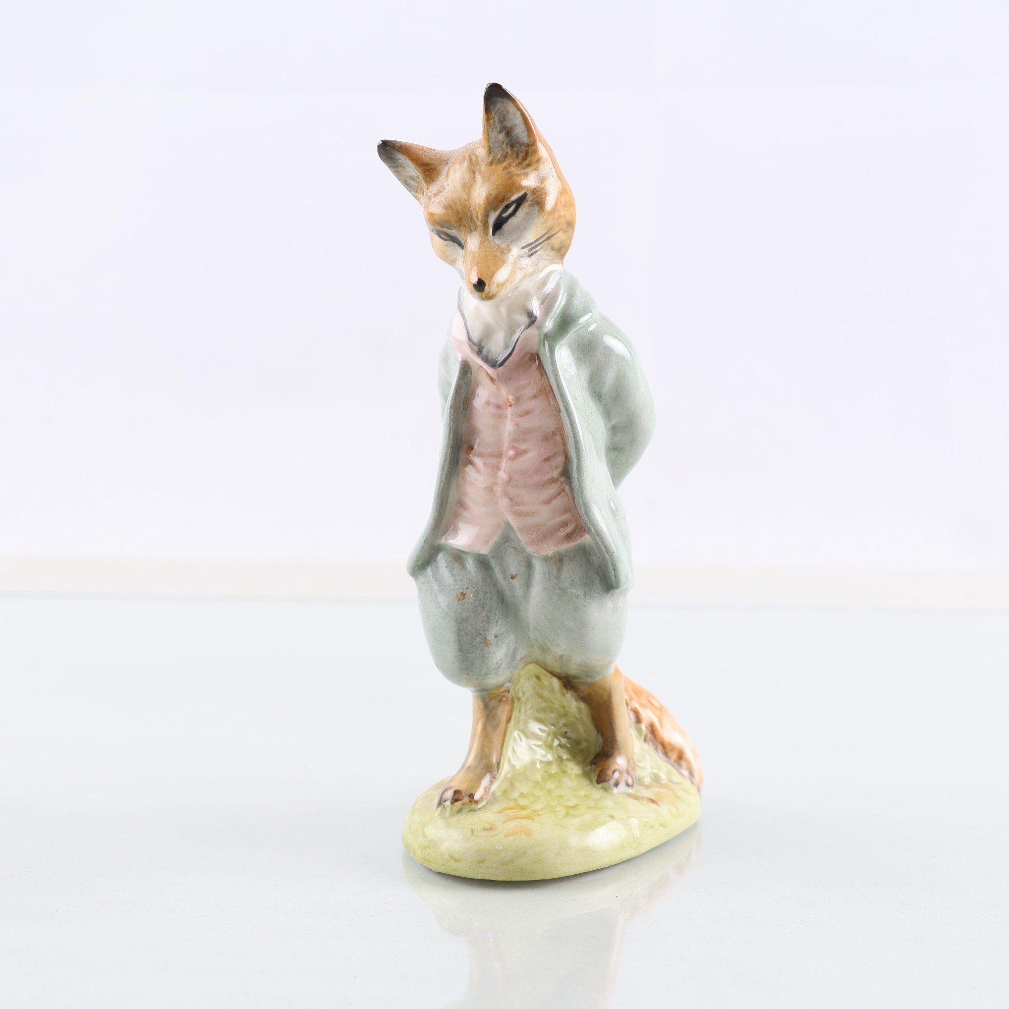 Figurin, glaserat porslin, ”Foxy Whiskered Gentleman”, Beatrix Potter, England