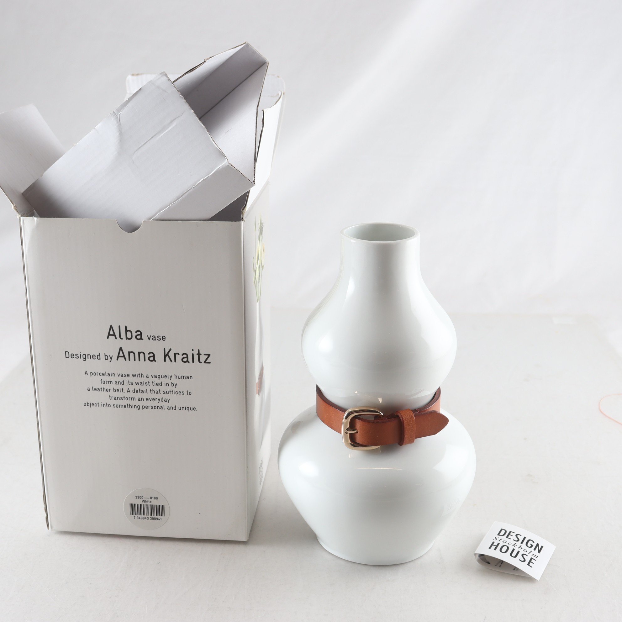 Vas, Design House Stockholm, ”Alba”, Anna Kraitz. Samfraktas ej.