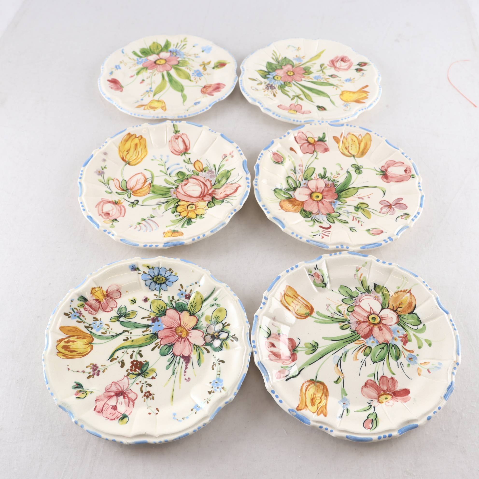 Assietter, Fajans, blommotiv, Italien, 6 st.
