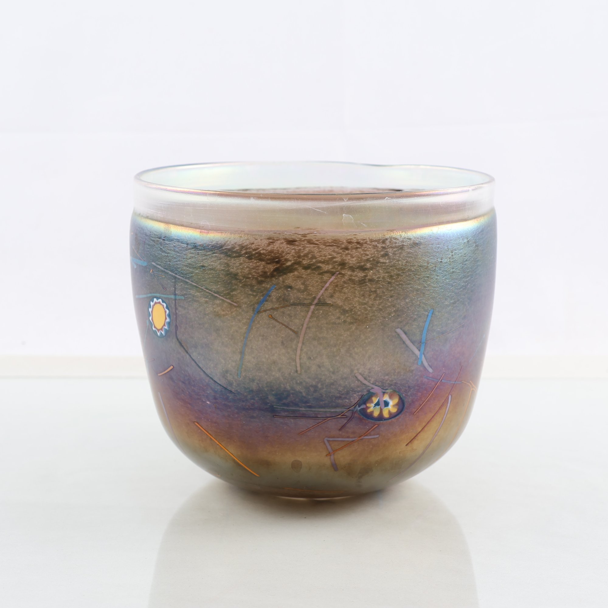 Skål, glas, ”Tornado”, Bertil Vallien, Kosta Boda. Samfraktas ej.