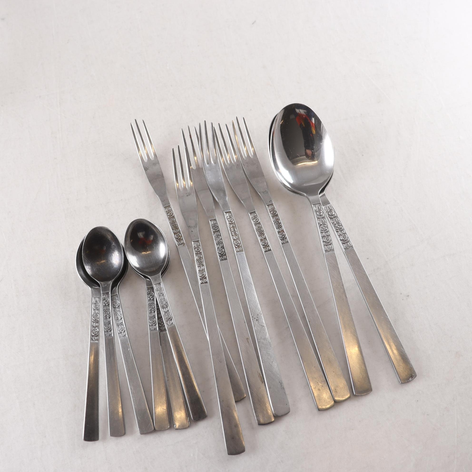 Bestick, Åhléns, ”Rosen”, rostfritt stål, 14 del.