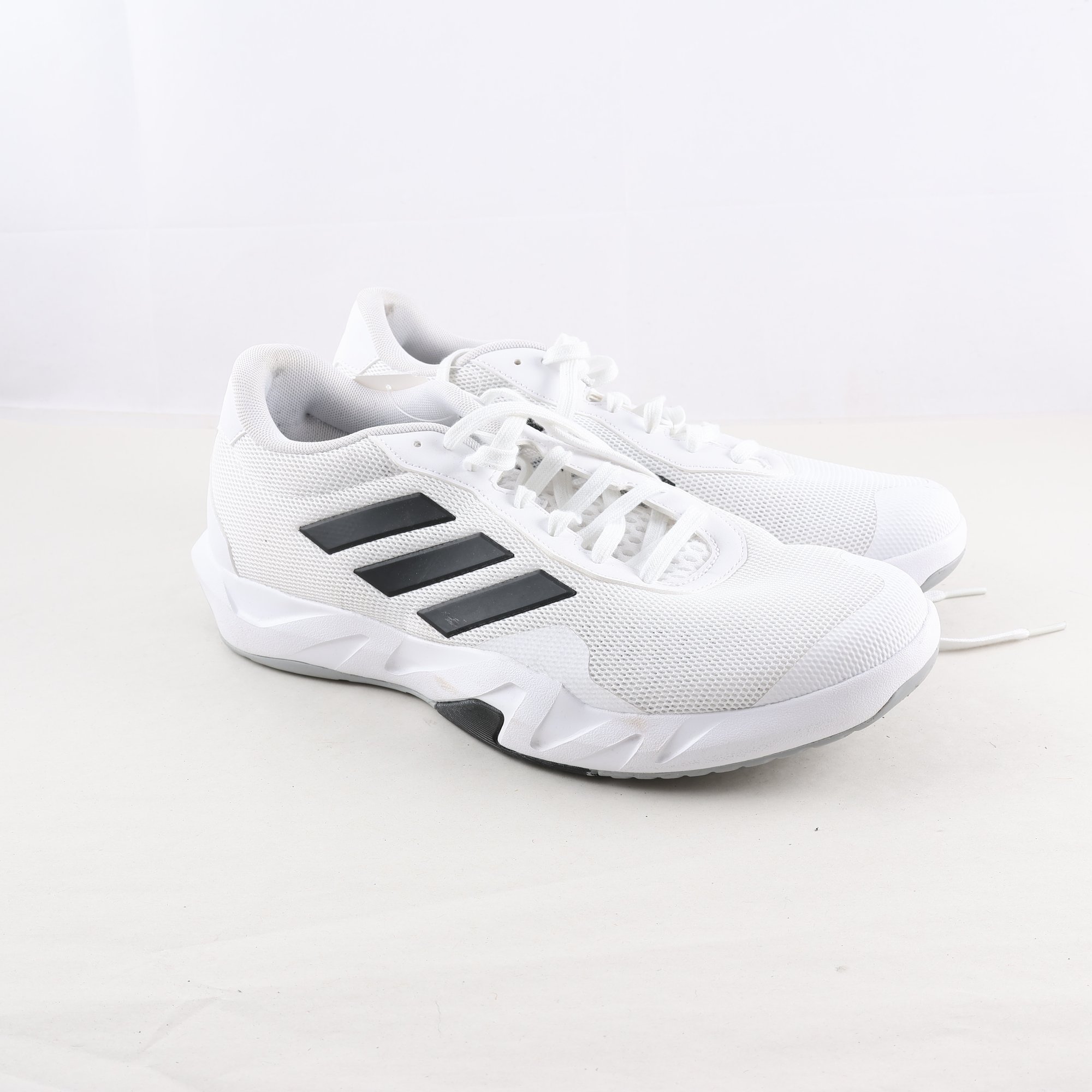 Sko, Adidas Training, stl. 44 2/3 (UK 10)