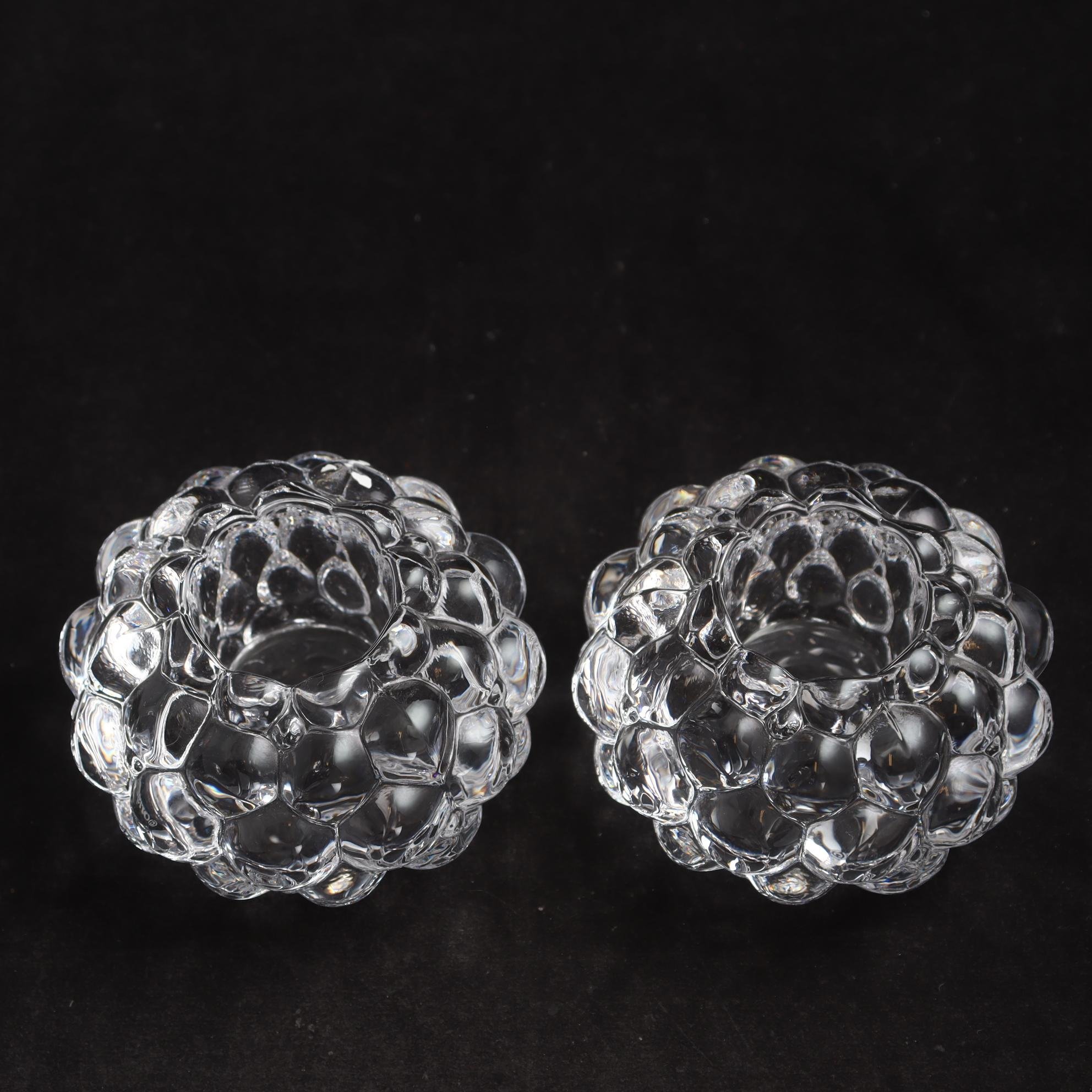 Paret Ljushållare, Orrefors, ”Hallon”, Anne Nilsson. Samfraktas ej.