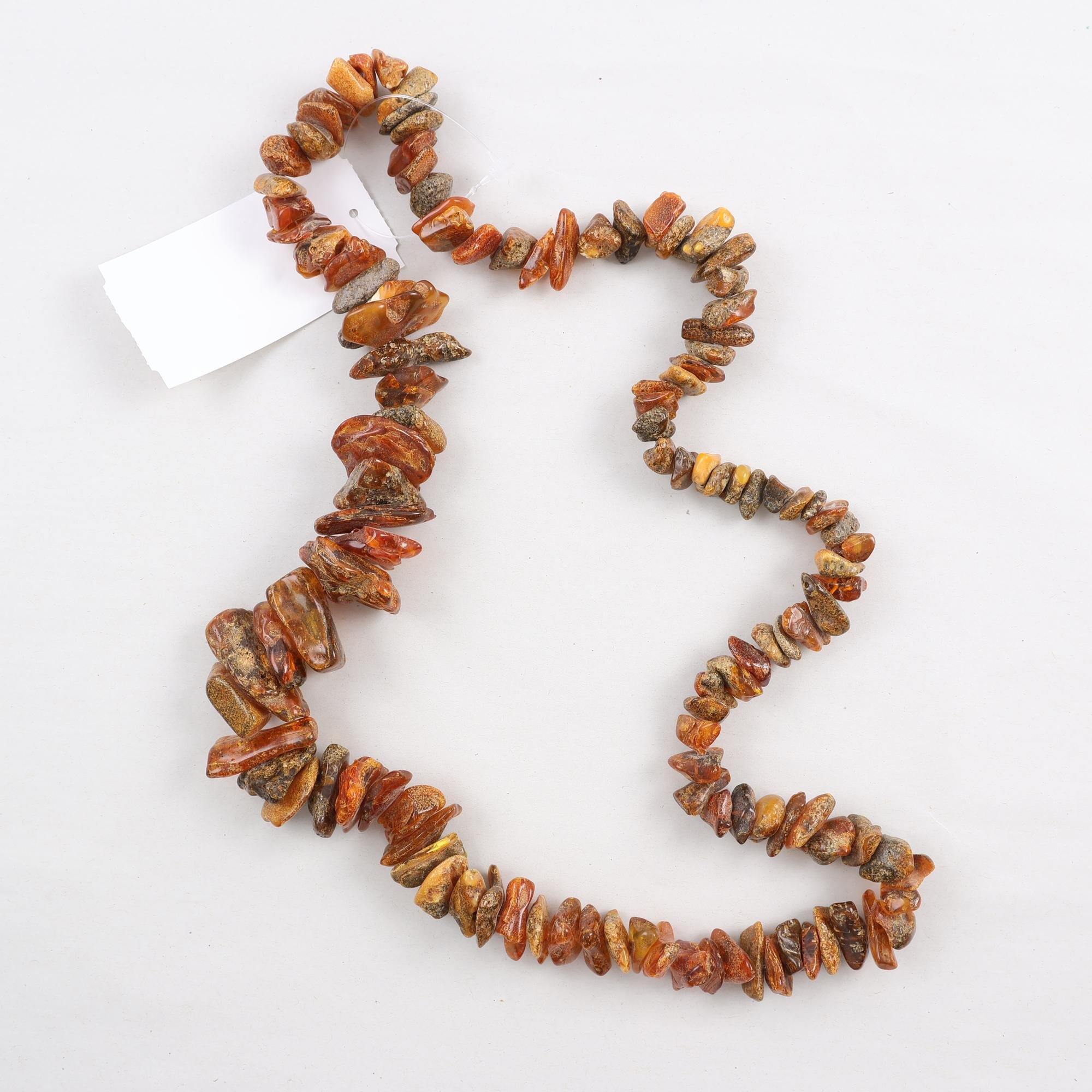 Halsband, Bärnsten, rå, största stenen ca 4 cm bred