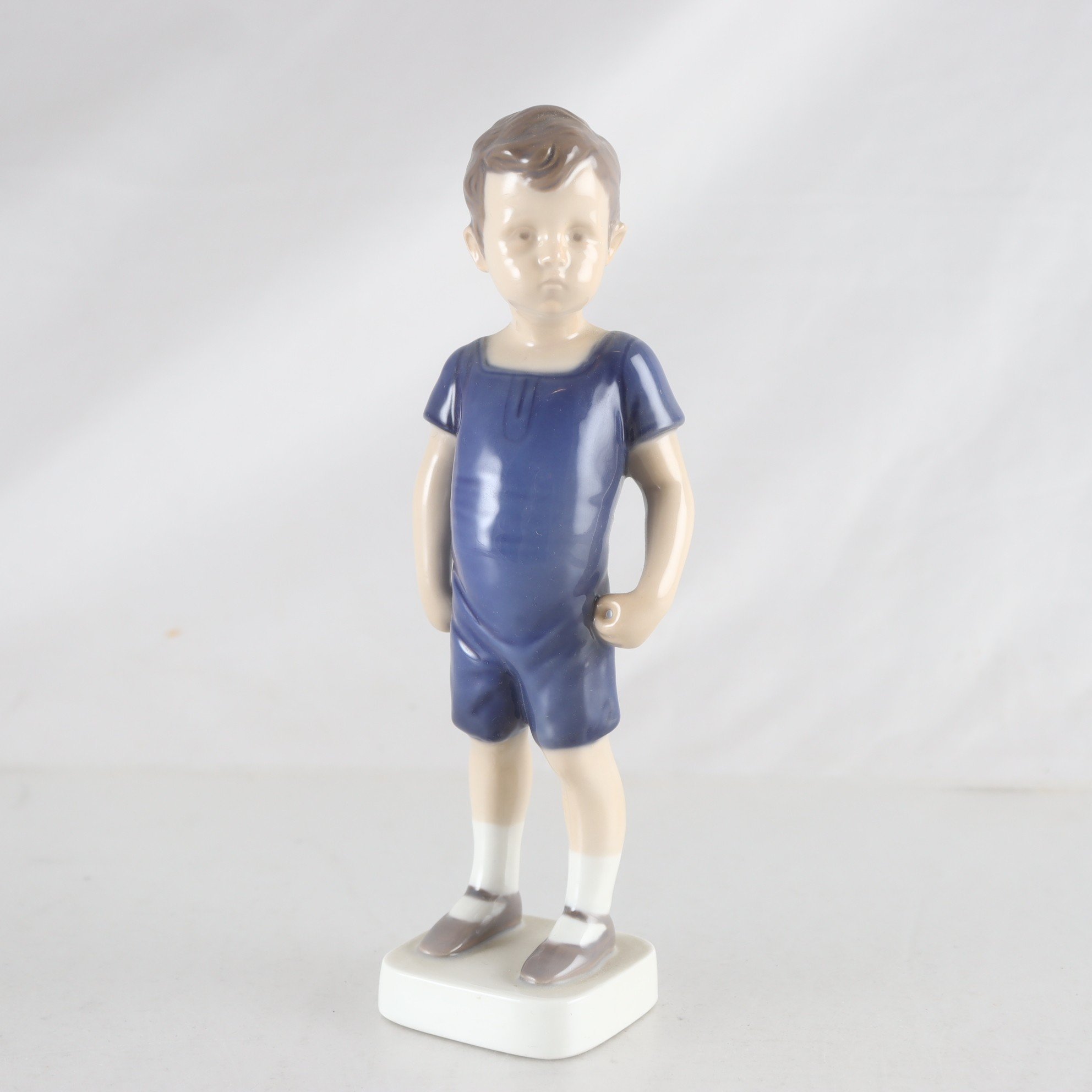 Figurin, Bing & grøndahl, pojke.