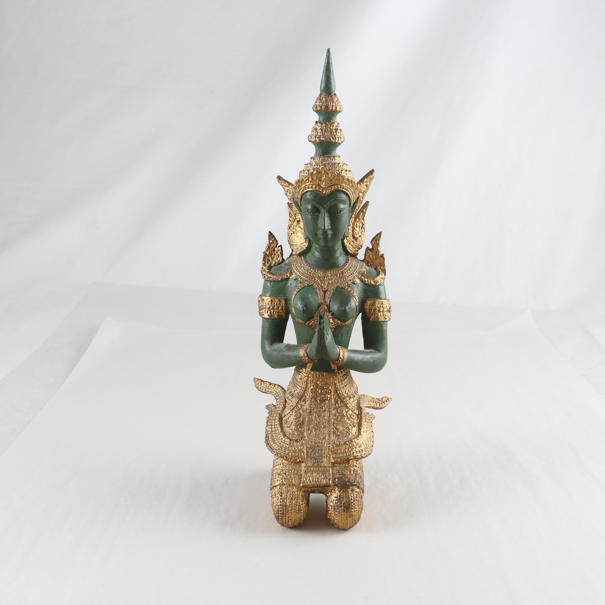 Figurin, Tempelväktare, patinerad brons, Thailand. Samfraktas ej