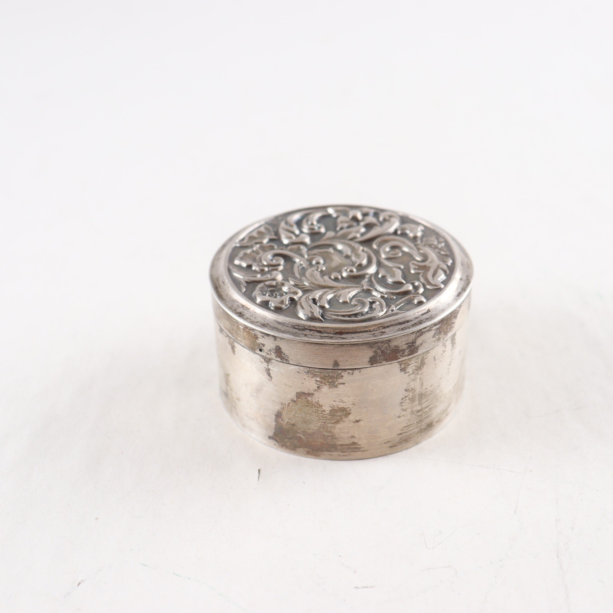 Lockask, silver, kattfot, 1846