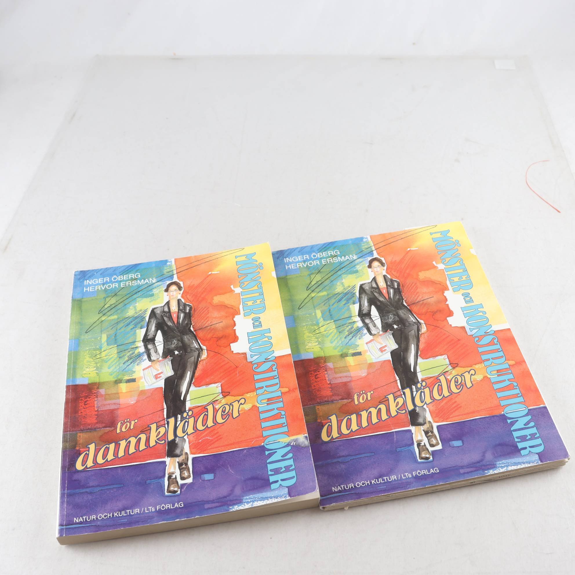 Mönster och konstruktioner för damkläder, bok + mönster