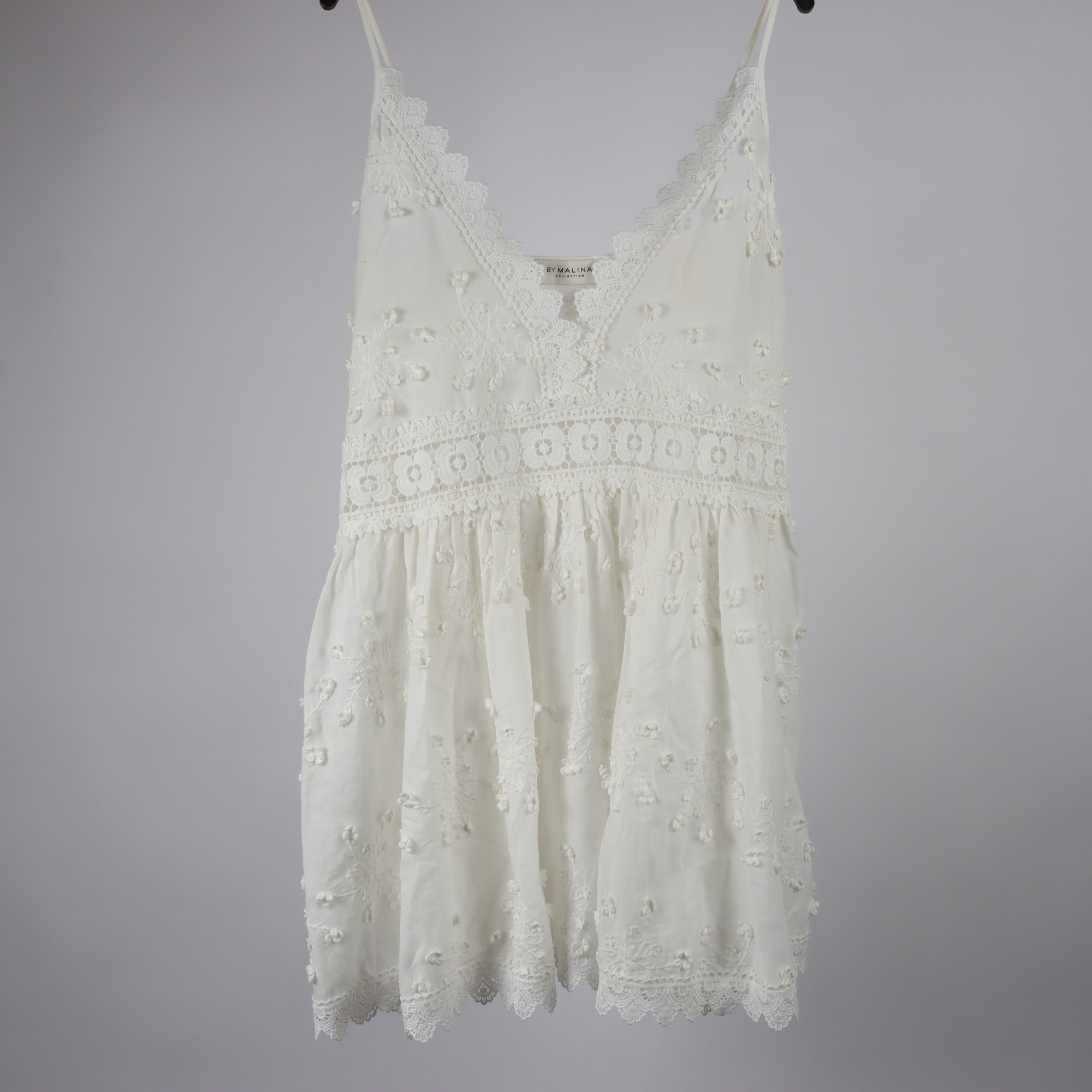 Linne, By Malina, vit, stl. M