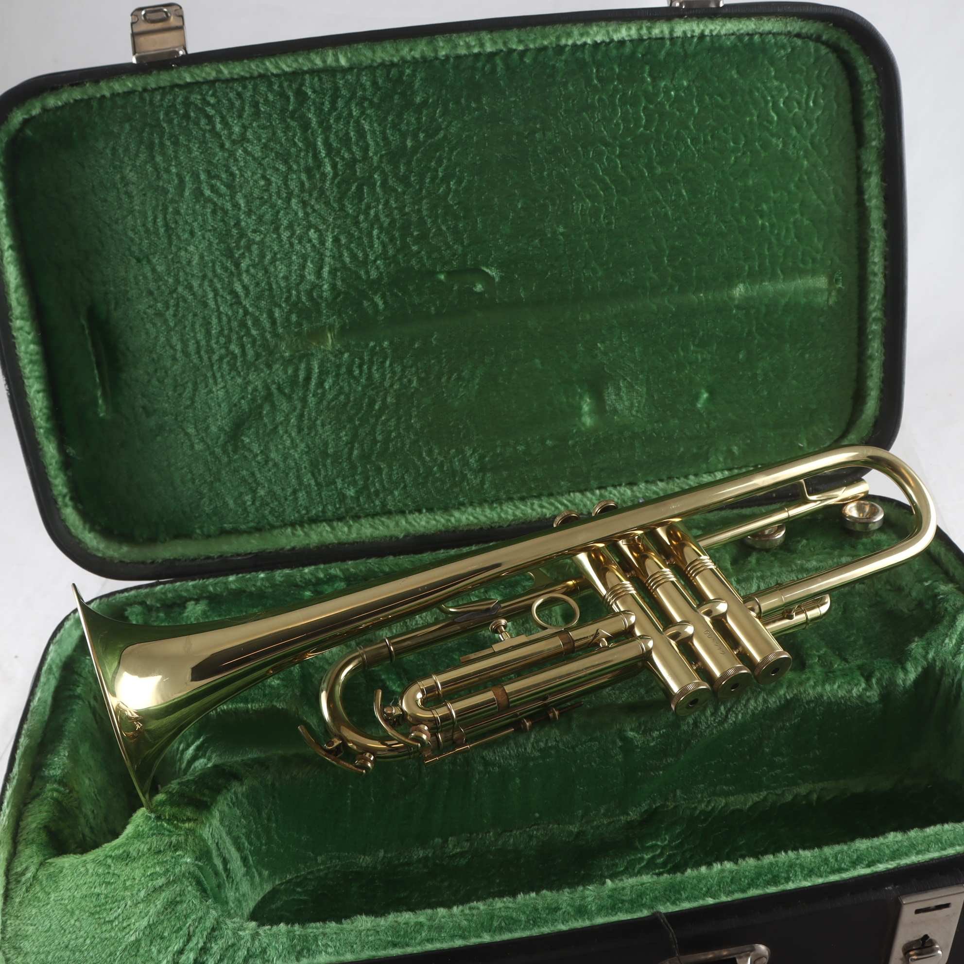 Trumpet, Robert louis, Tjeckoslovakien, mässing. Endast avhämtning.