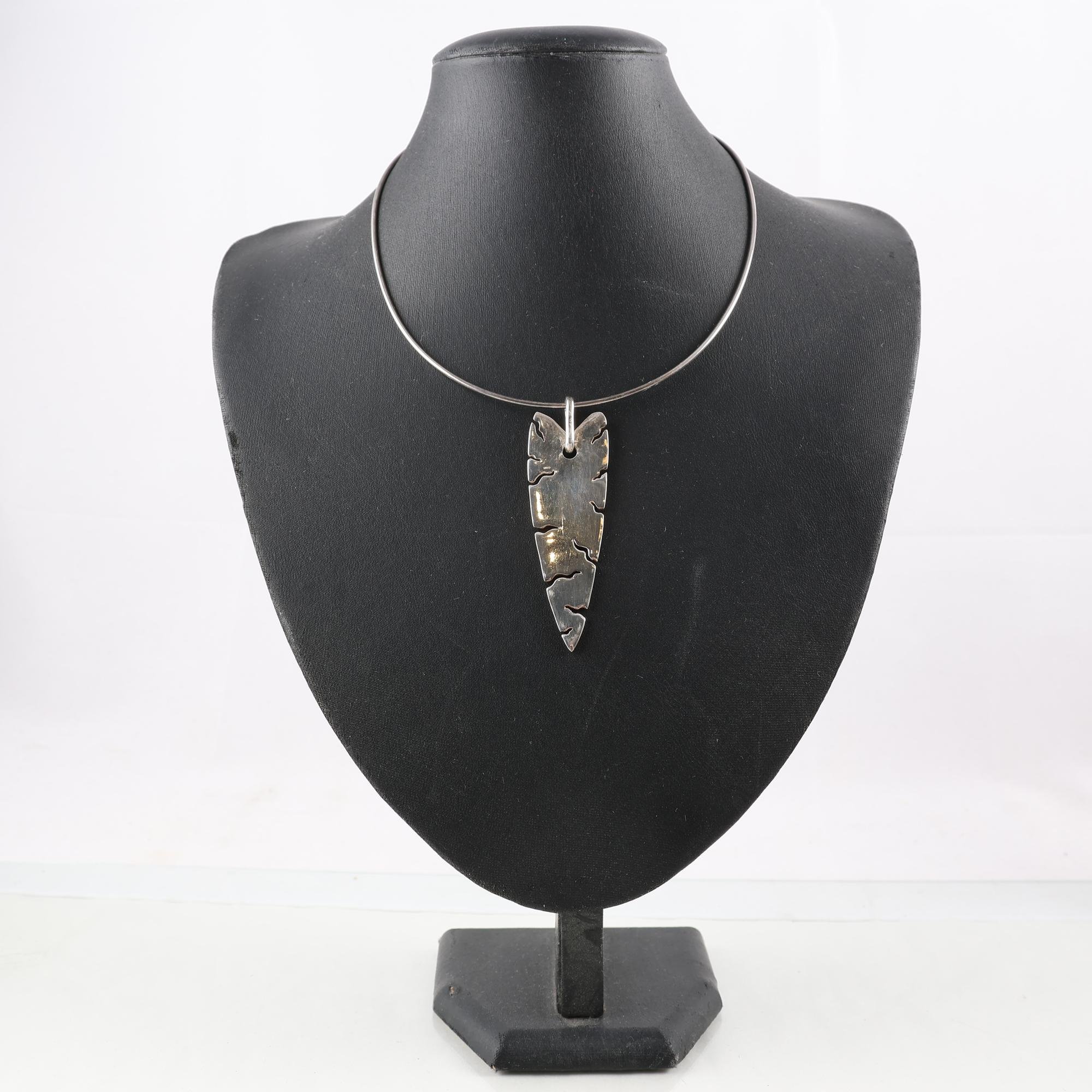 Halsring & hänge, silver, vikt: 31g