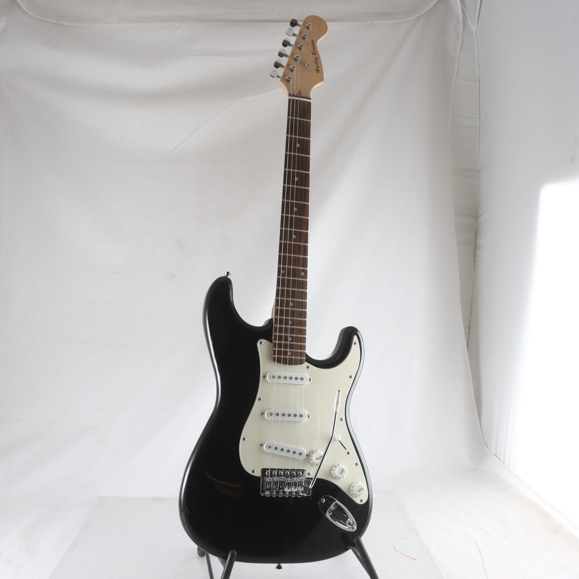 Elgitarr, Harley Benton. Endast avhämtning.