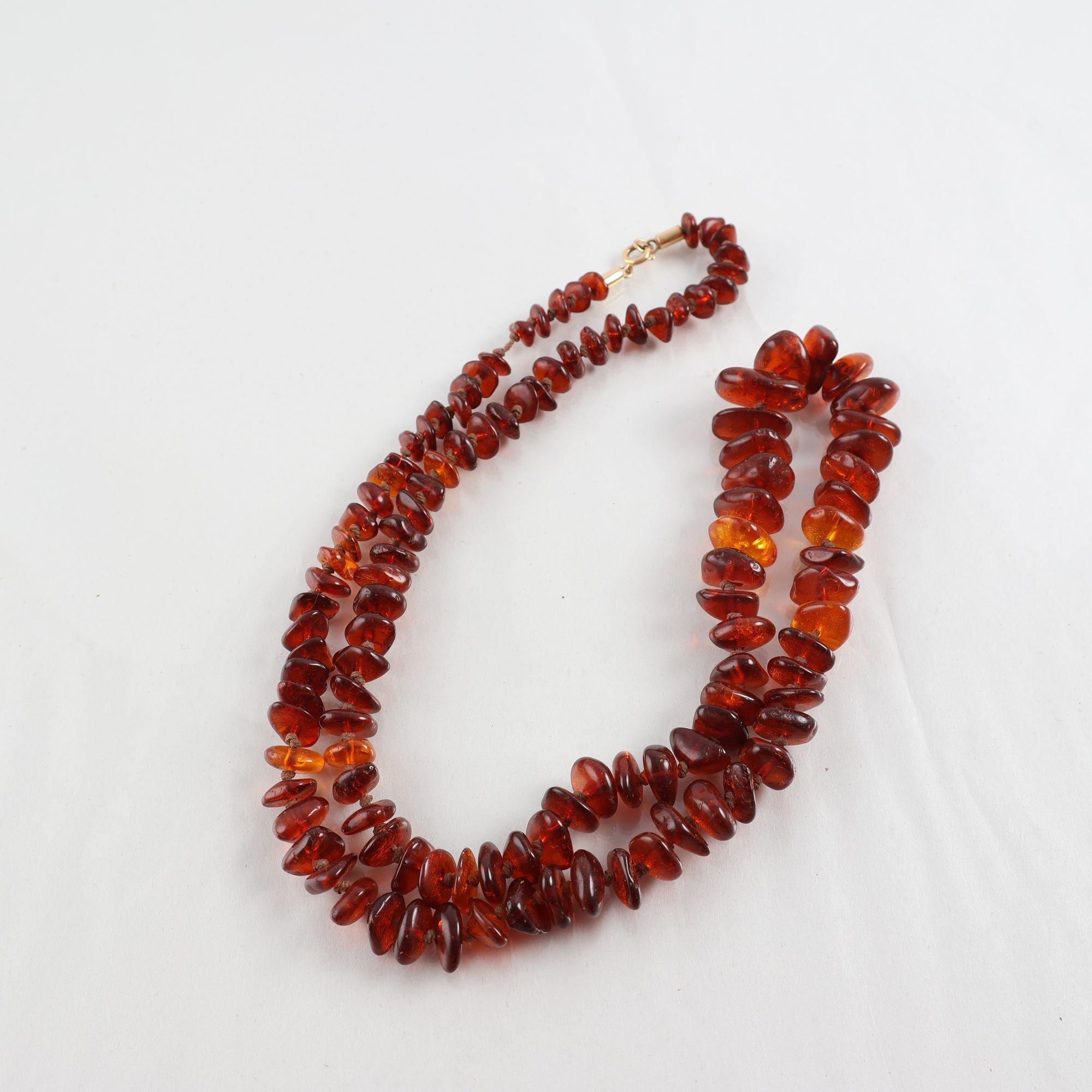 Halsband, Bärnsten, Lås märkt: 750