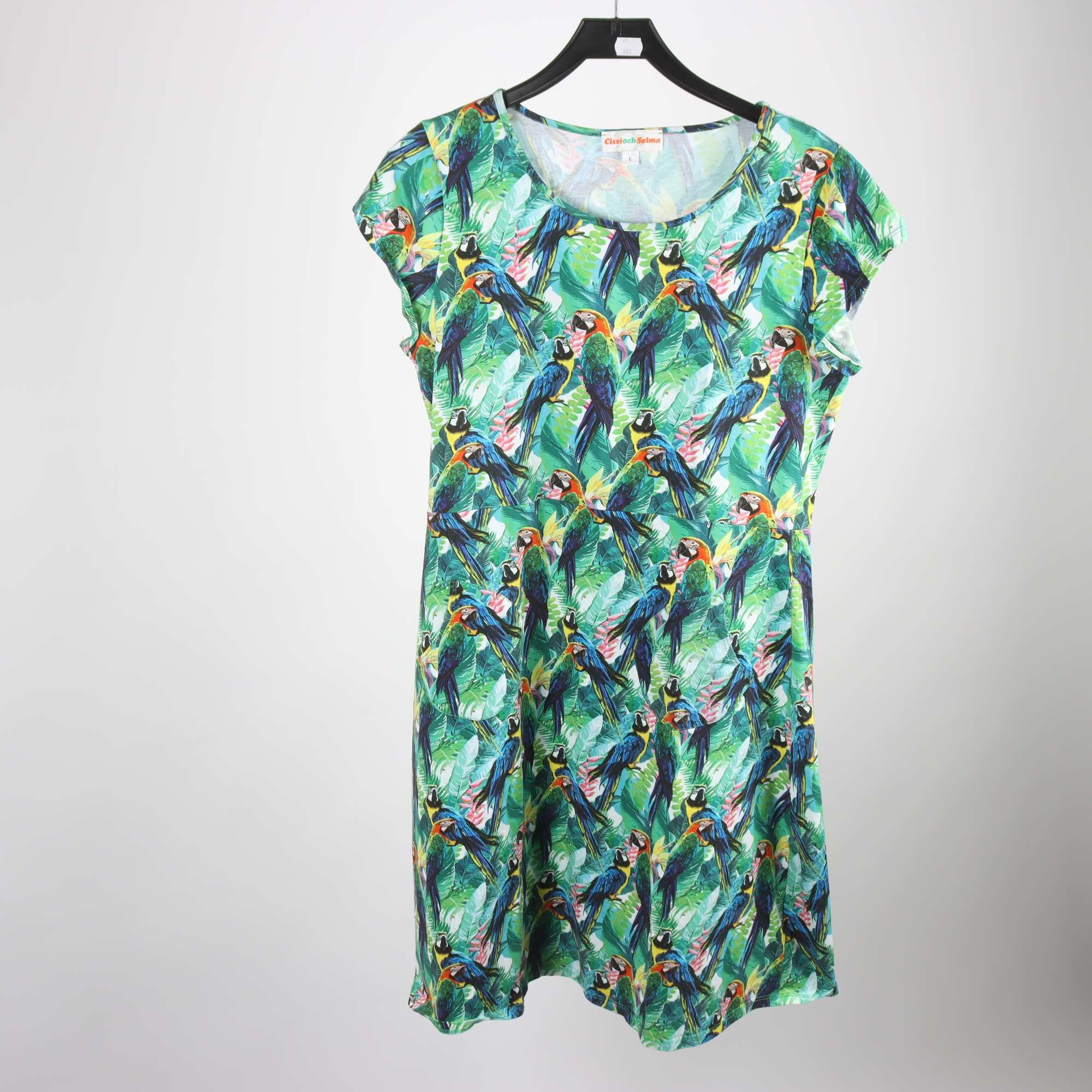 Klänning, Cissi och Selma, mönstrad, grön, stl. L.