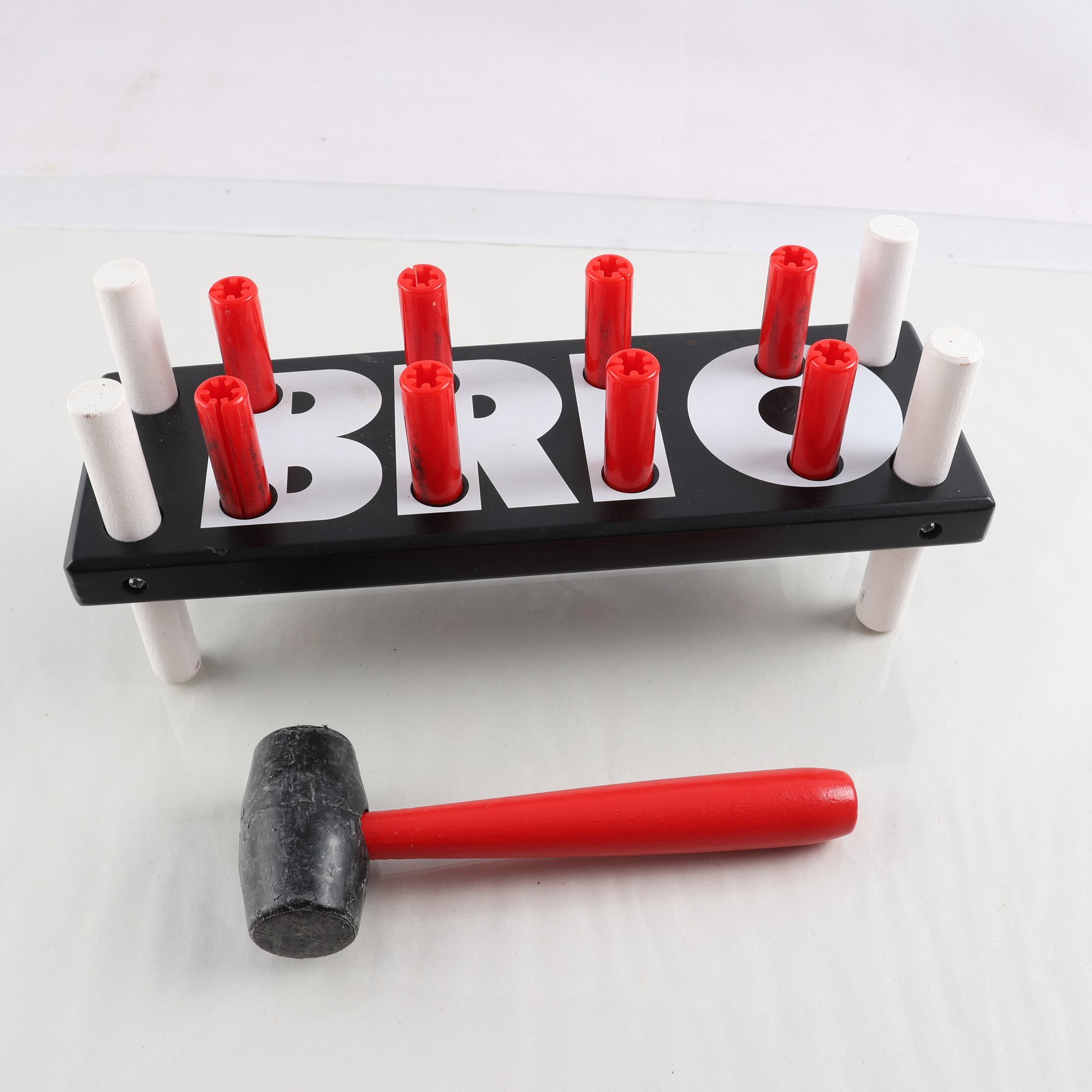 Leksak, Brio hammare