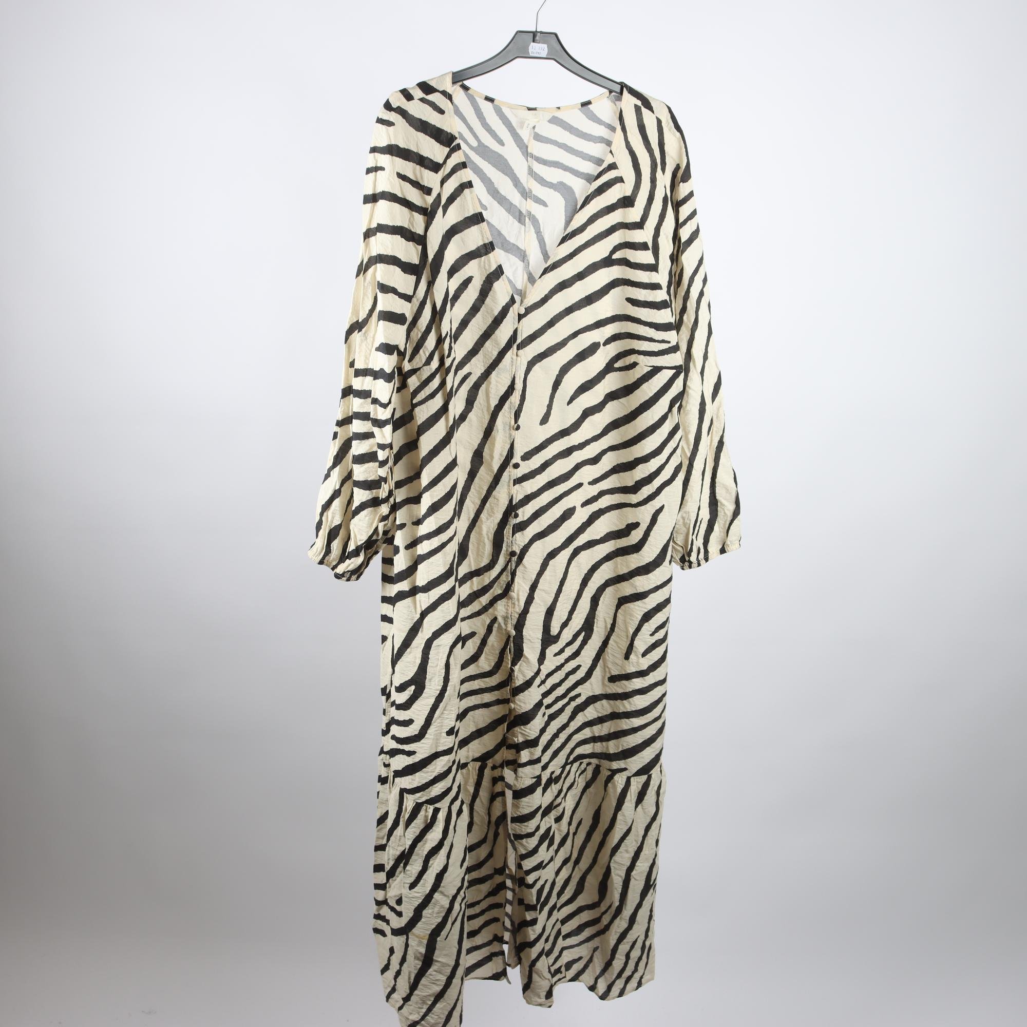 Klänning, H&M, stl. XL