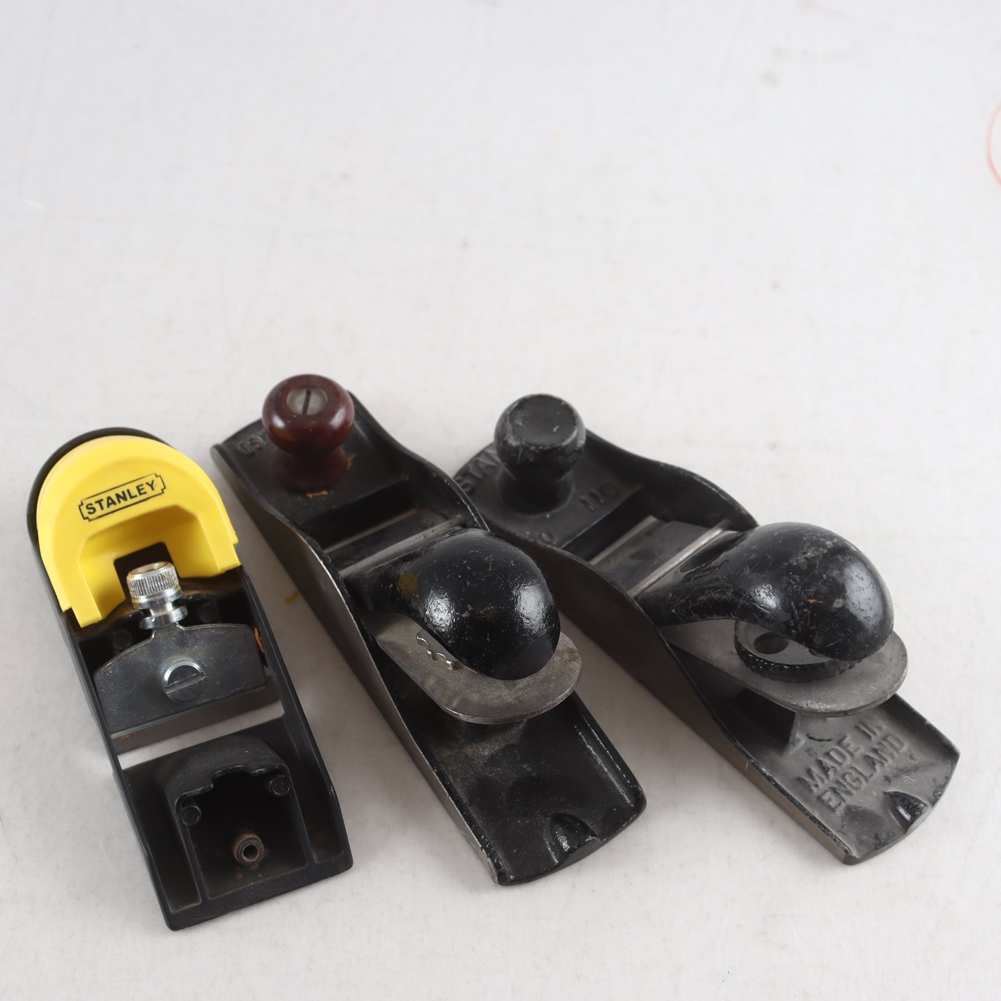 Trähylar, Eskilstuna / stanley, 3st,mindre mod.