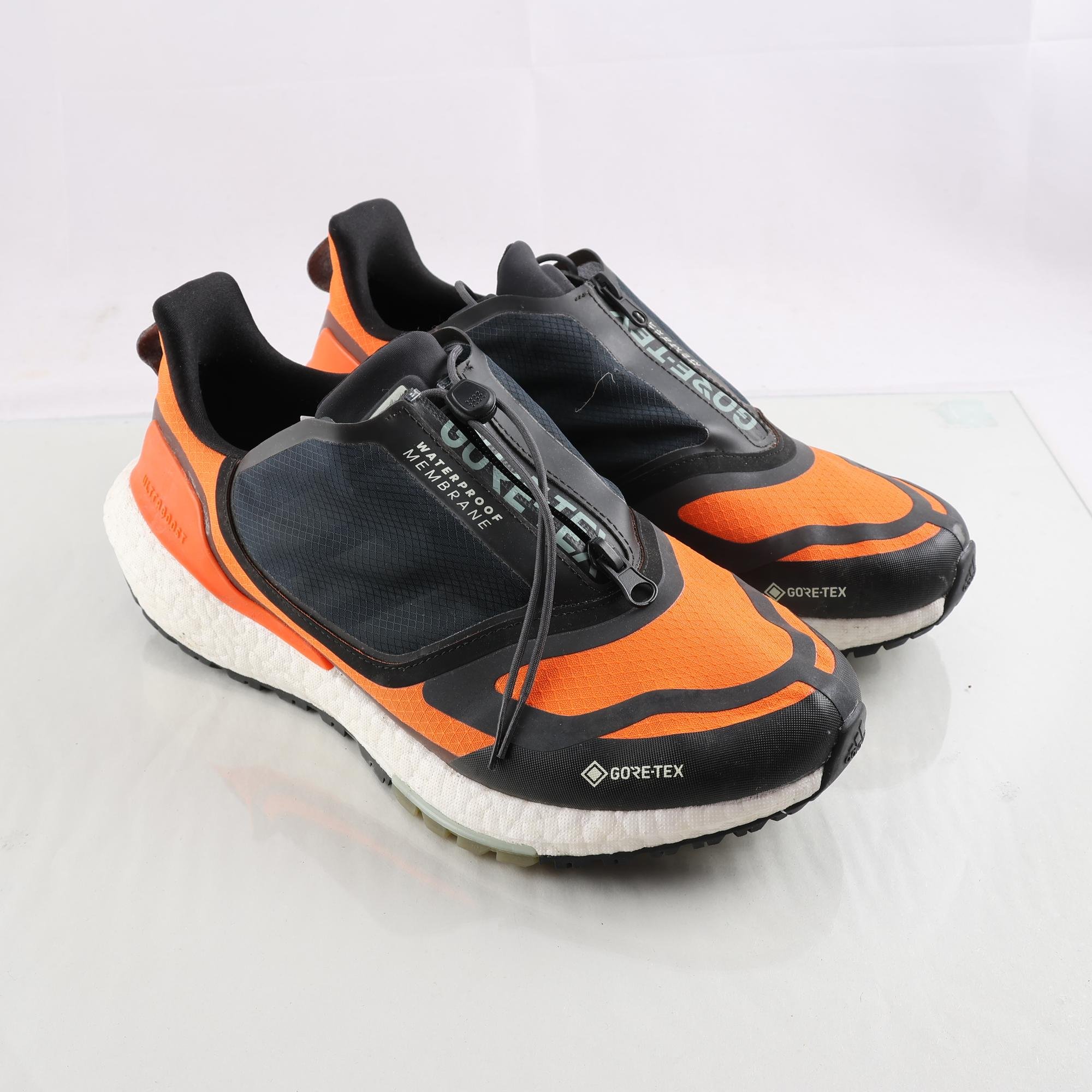 Sneakers, Adidas, Gore-Tex, ultra boost, orange, svart, stl. US 10.