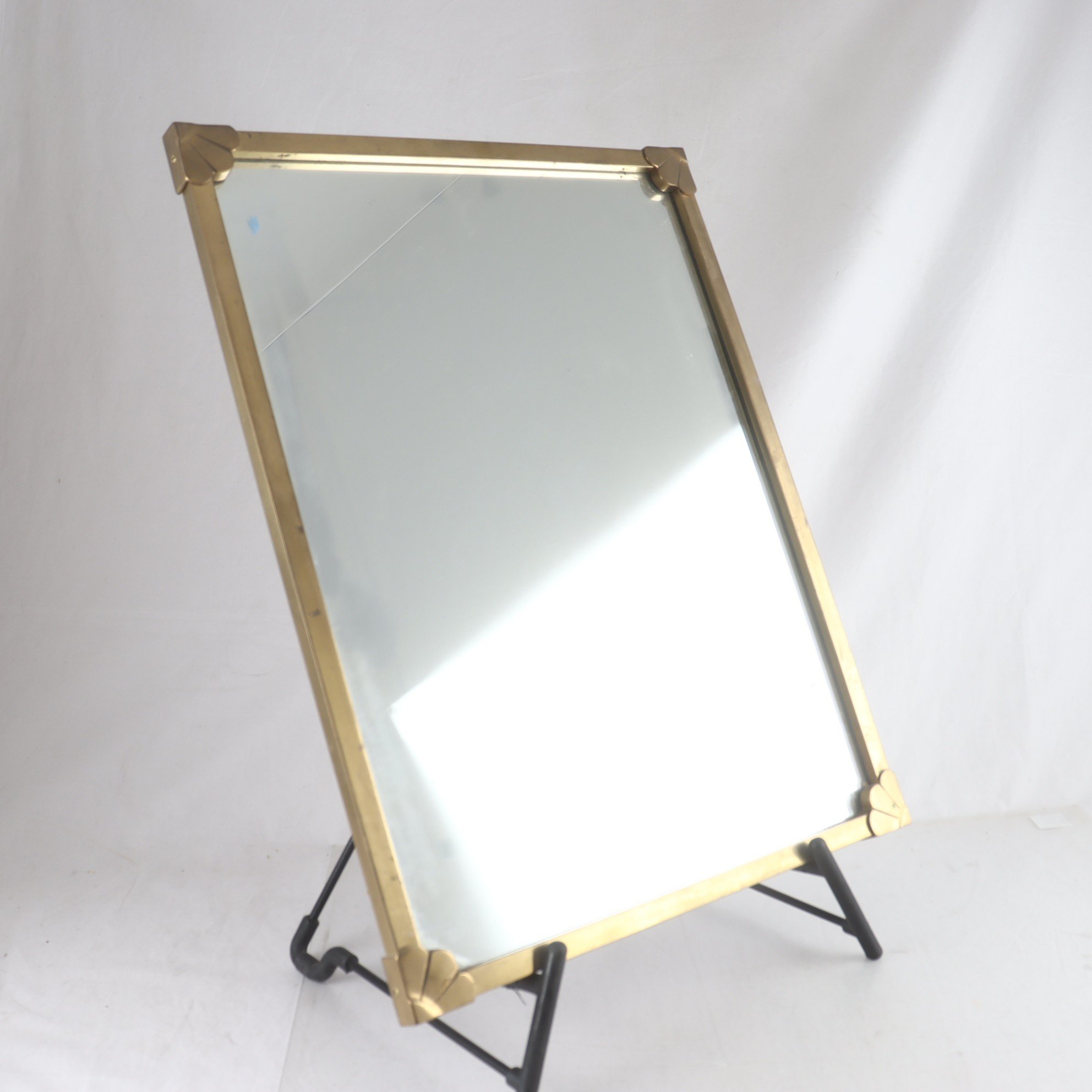 Väggspegel, mässingsram, 1970-1980. Endast avhämtning